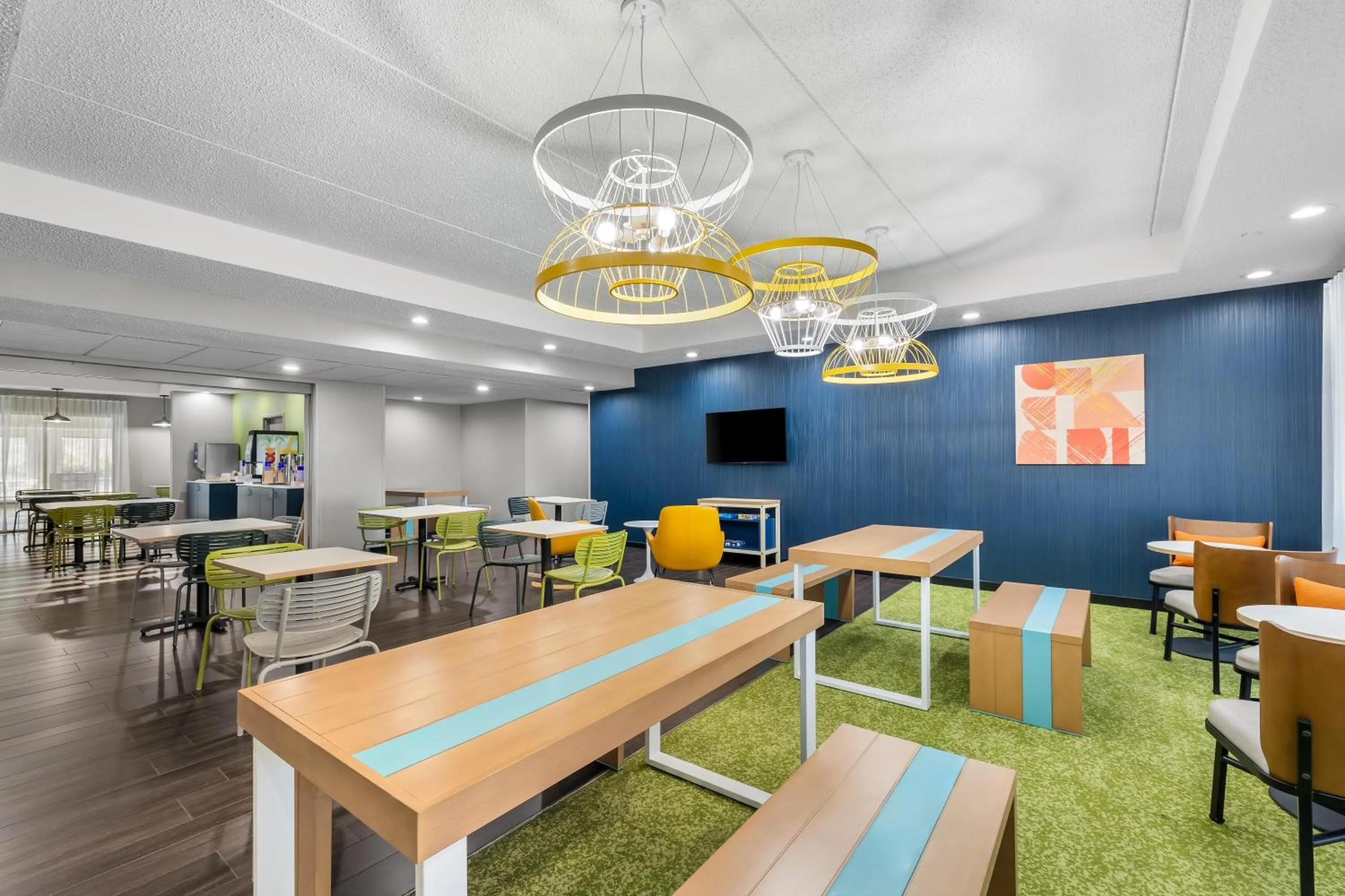 Lobby or reception in Spark by Hilton Green Bay