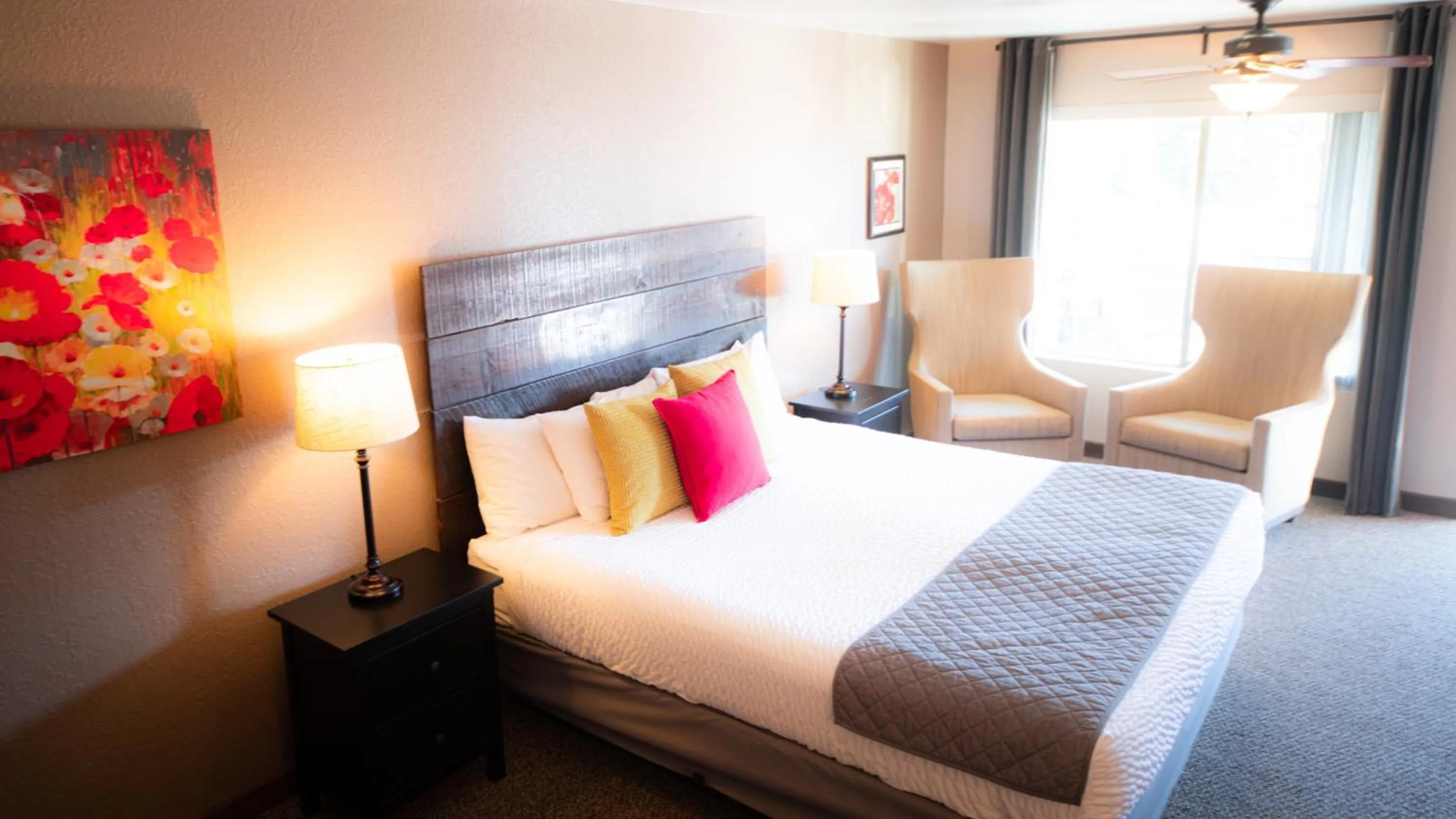 Bed in Mountain View Lodge