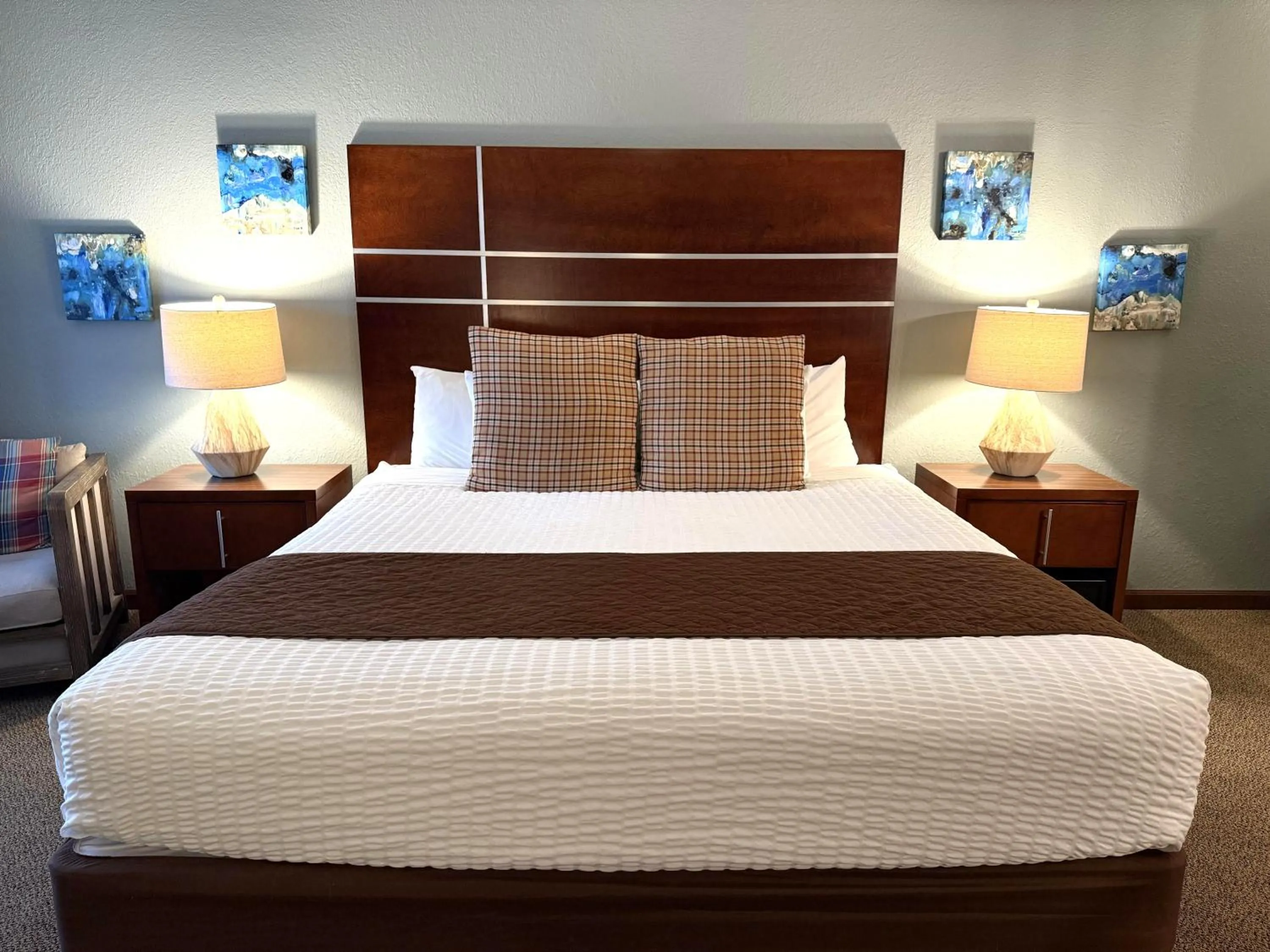 Bed in Mountain View Lodge