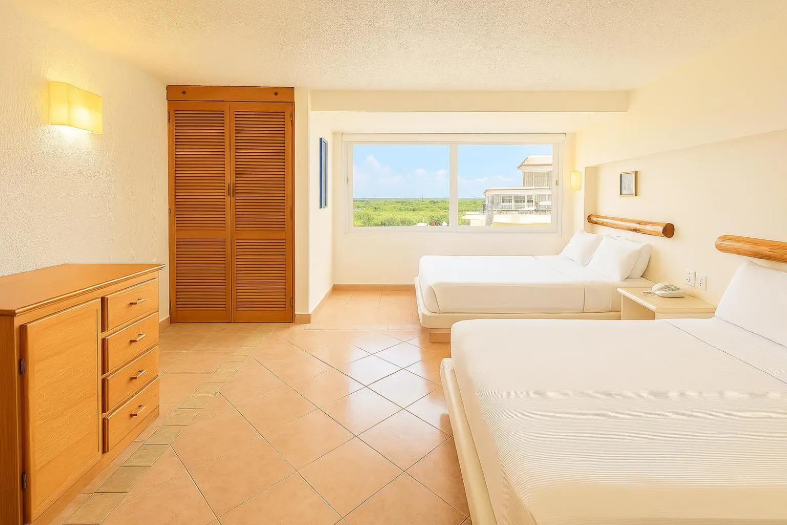 Bedroom, Bed in Beach Front Condos in Hotel Zone