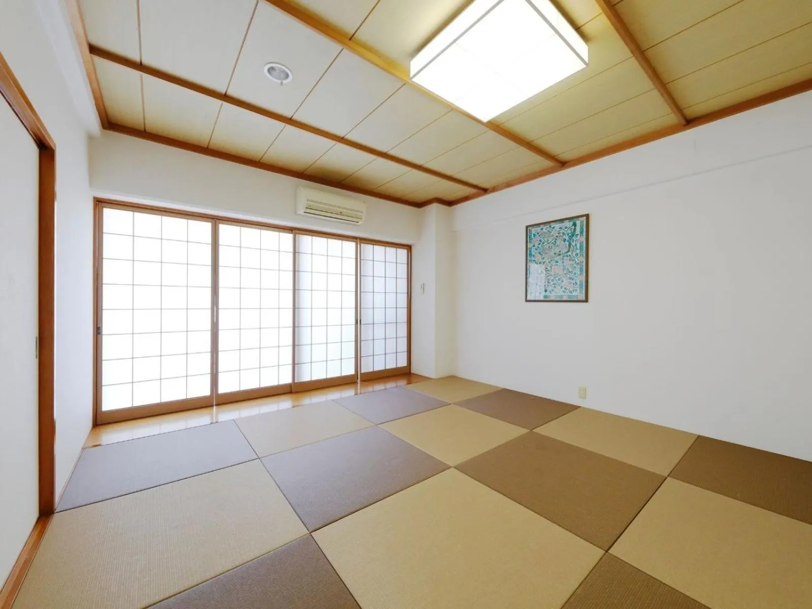 Photo of the whole room in Resort Hotel Umibe no Kajuen