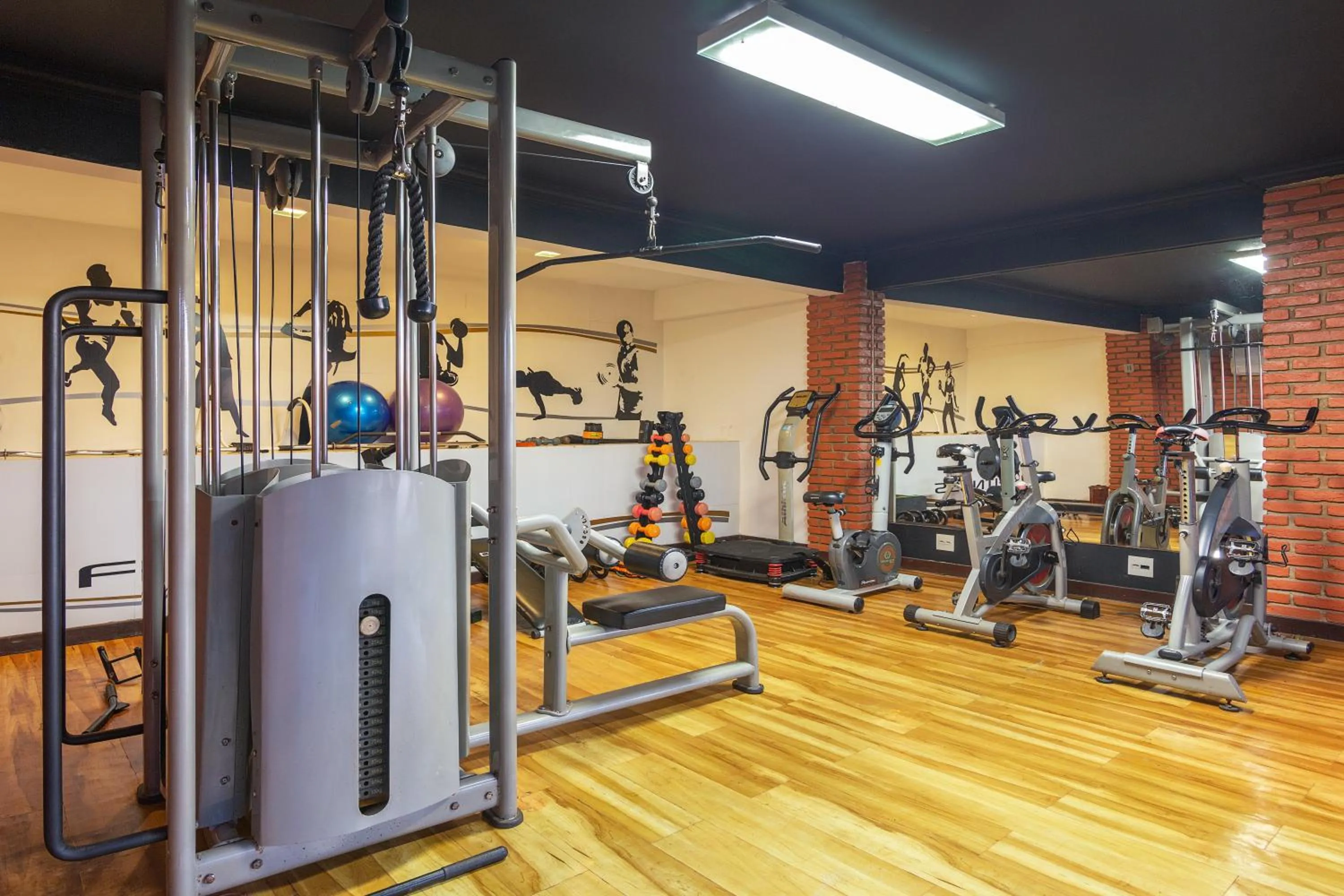 Fitness centre/facilities in Costa do Sol Boutique Hotel