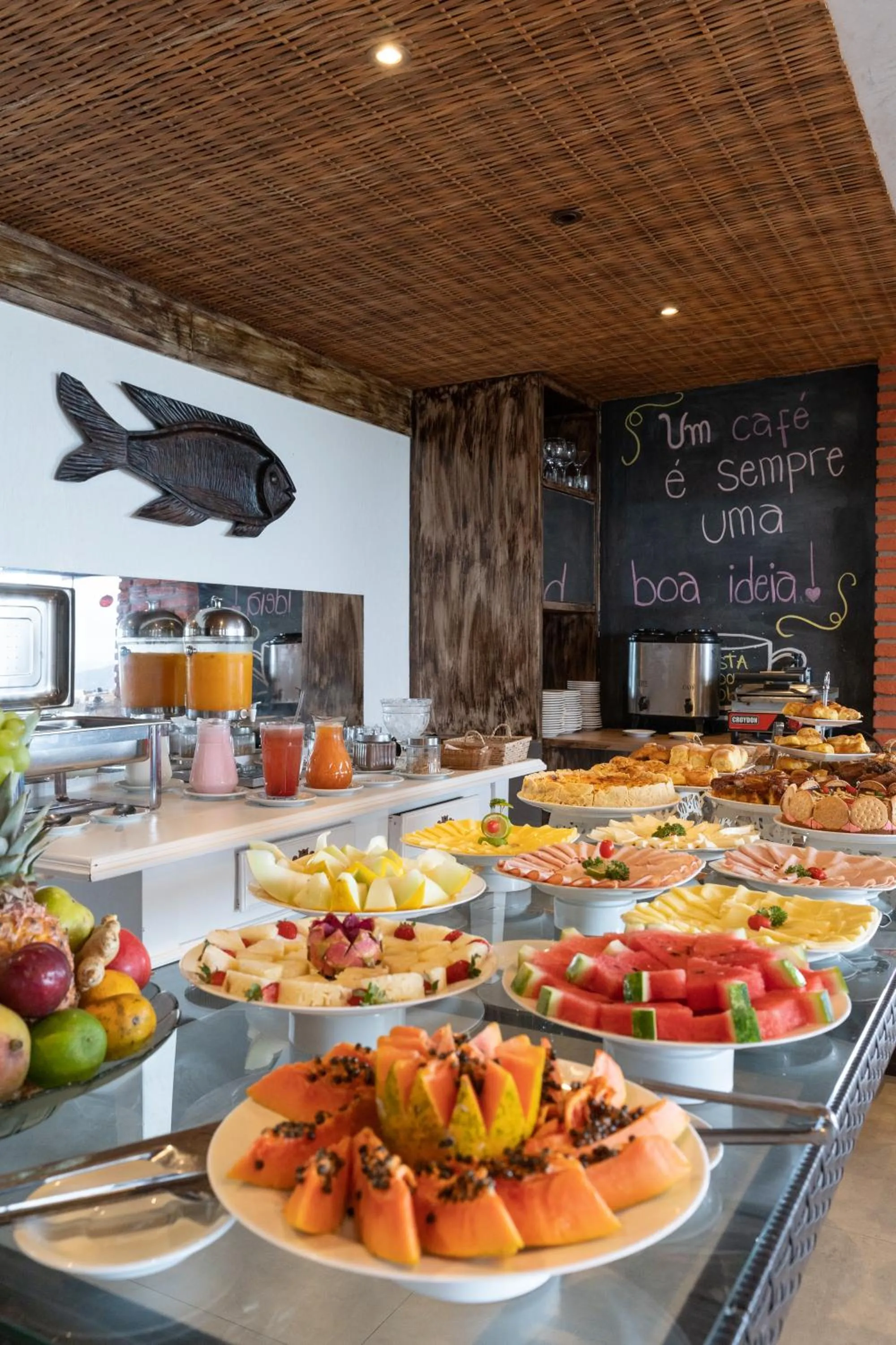 Restaurant/places to eat in Costa do Sol Boutique Hotel