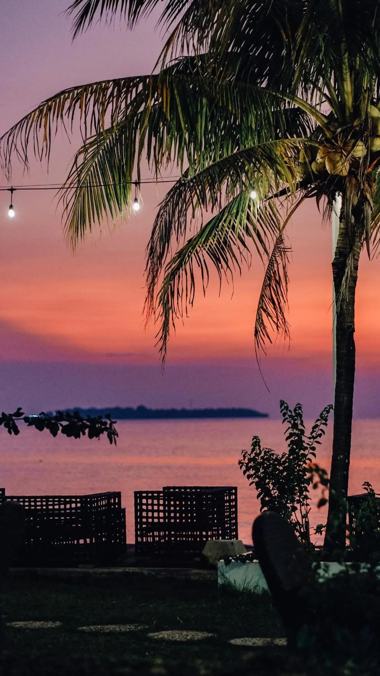 Beach in Seaside Villa & Muse Beach Resto