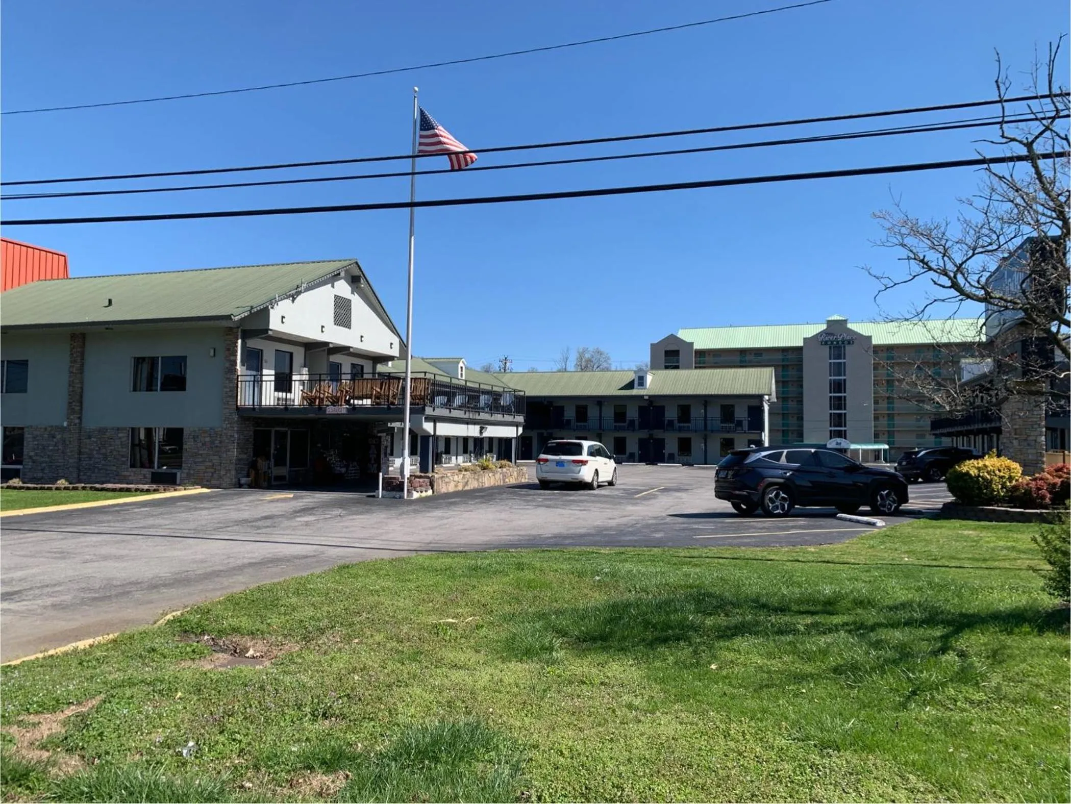 Property building in Pigeon Forge Parkway Inn