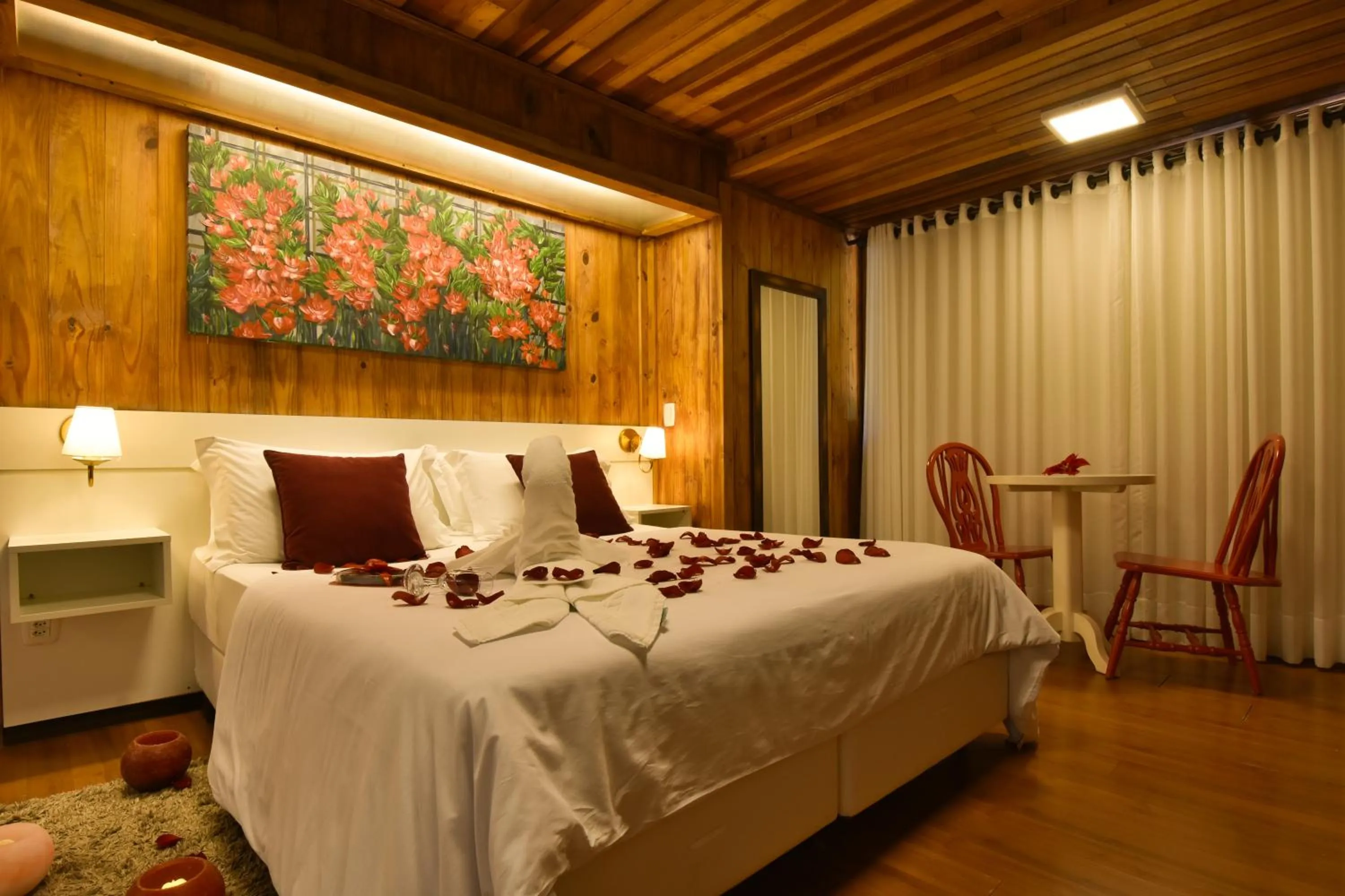 Photo of the whole room, Bed in Pousada Borô