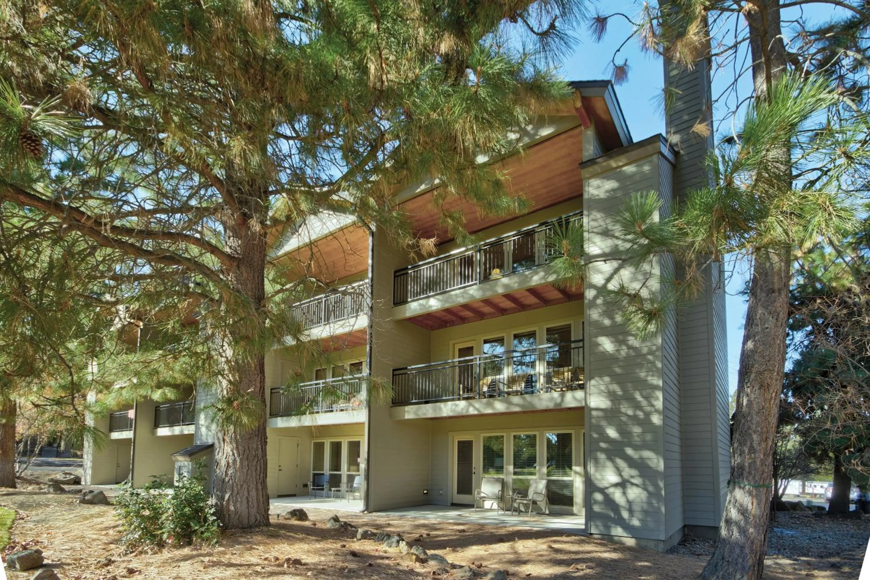 Property building in Seventh Mountain Resort