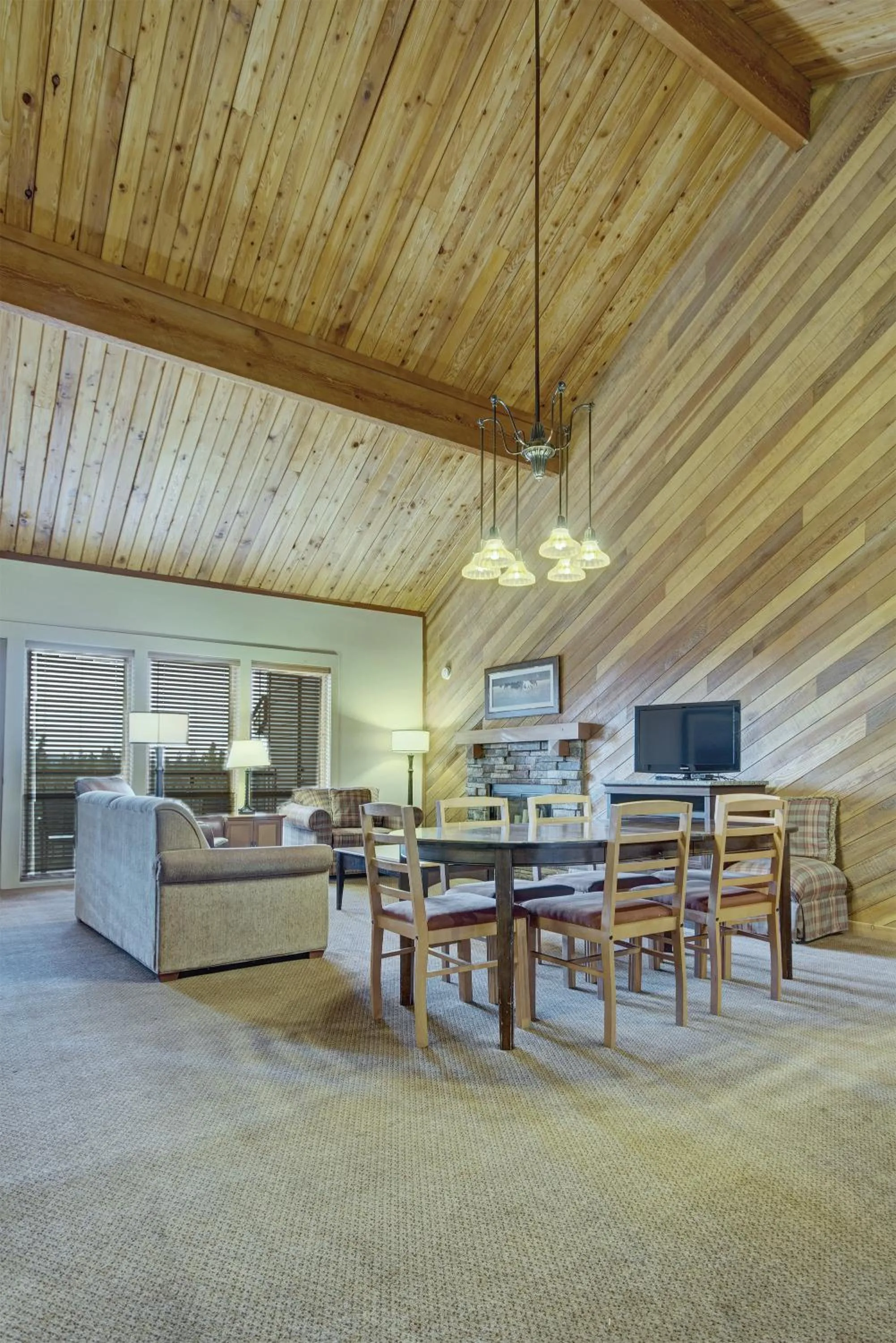 Living room in Seventh Mountain Resort