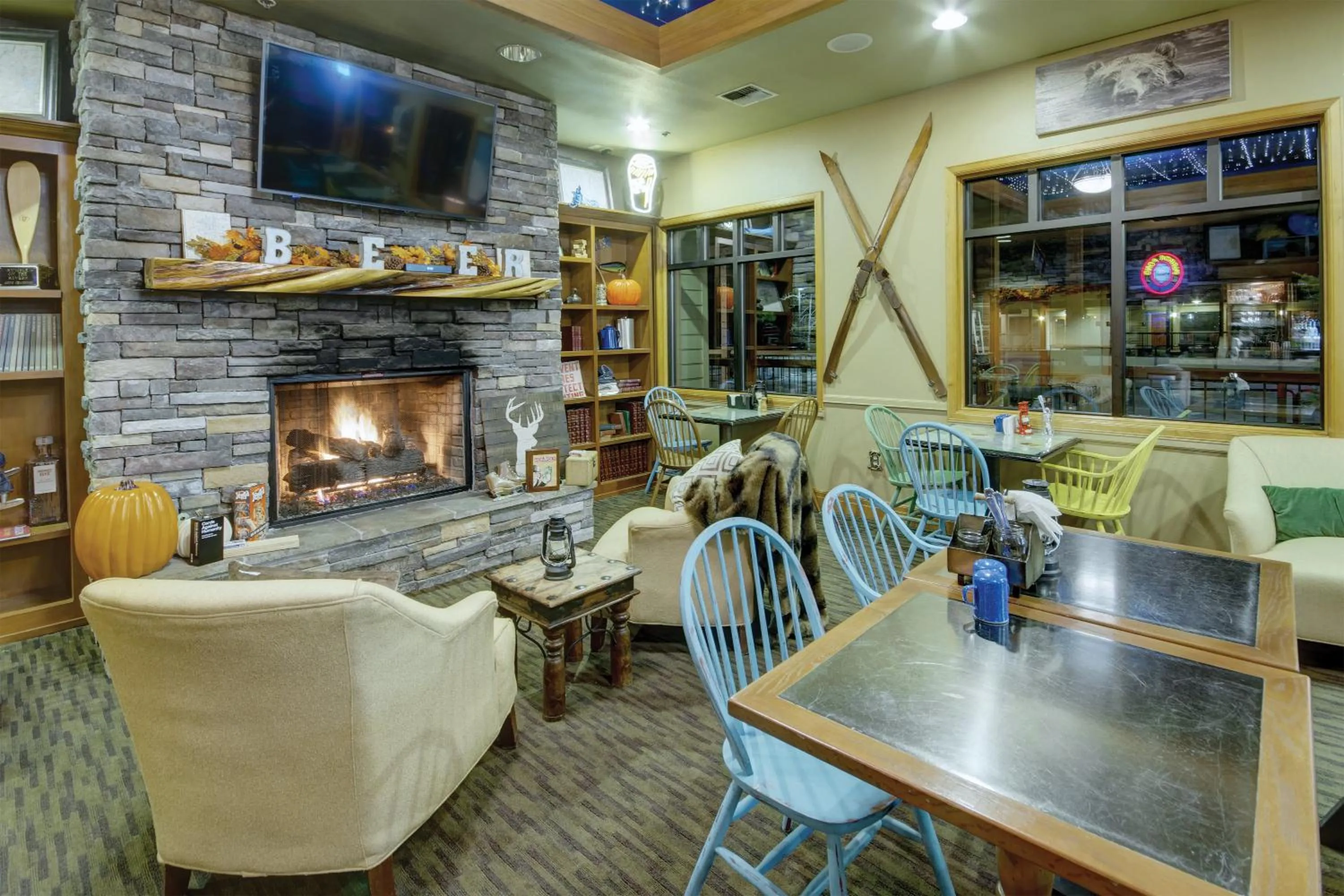 Restaurant/places to eat in Seventh Mountain Resort