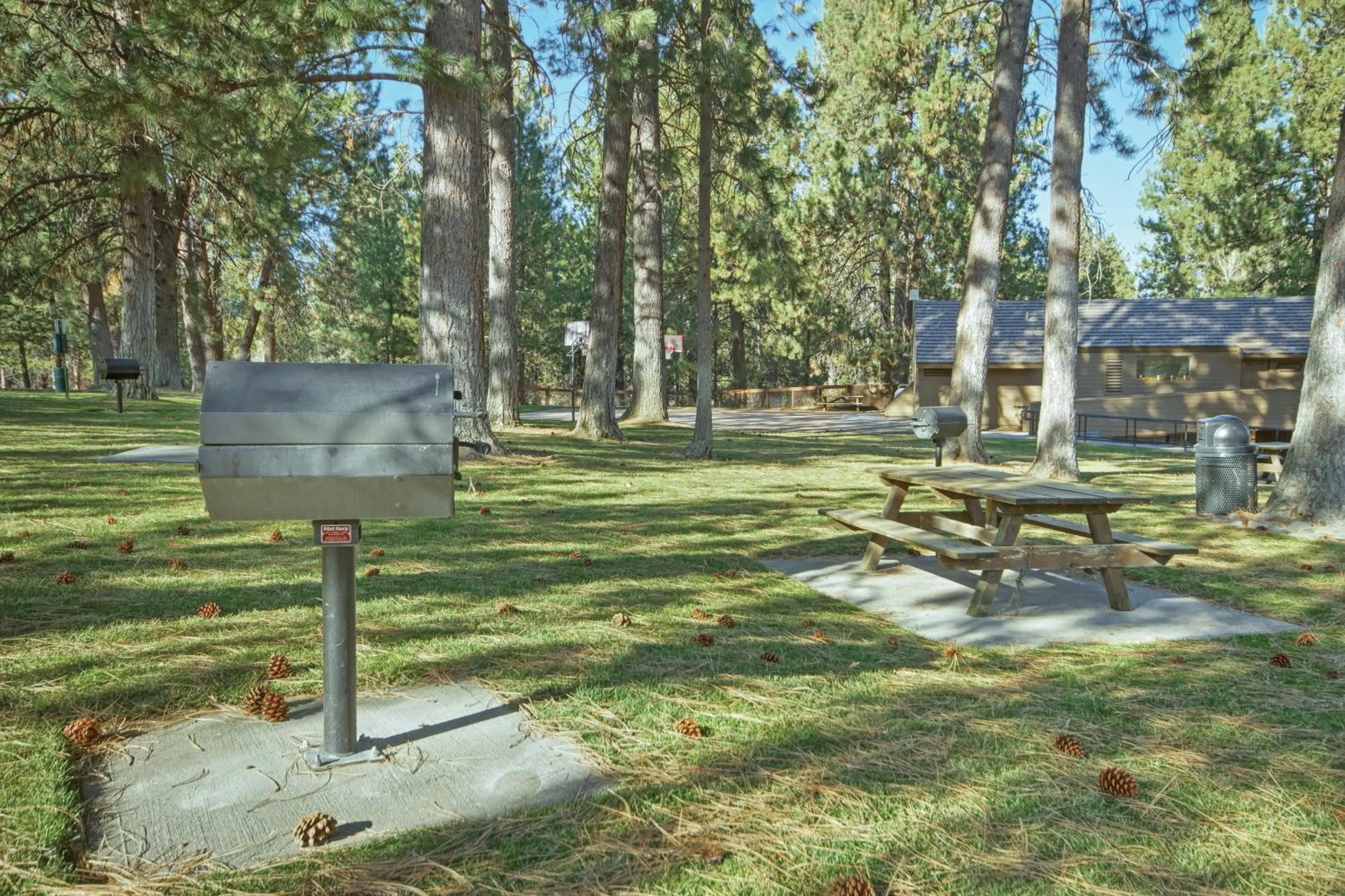 Property building in Seventh Mountain Resort