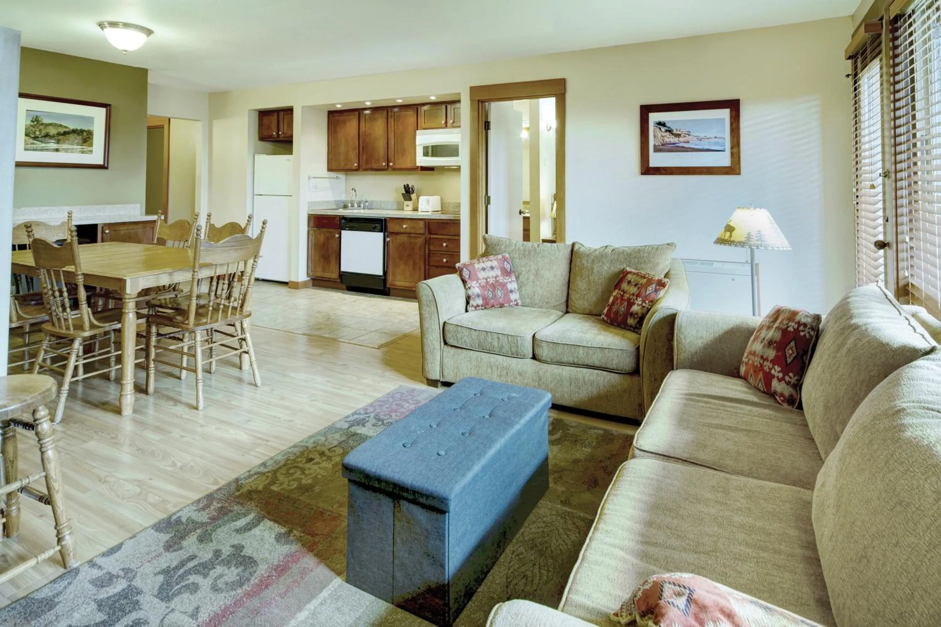 Living room in Seventh Mountain Resort