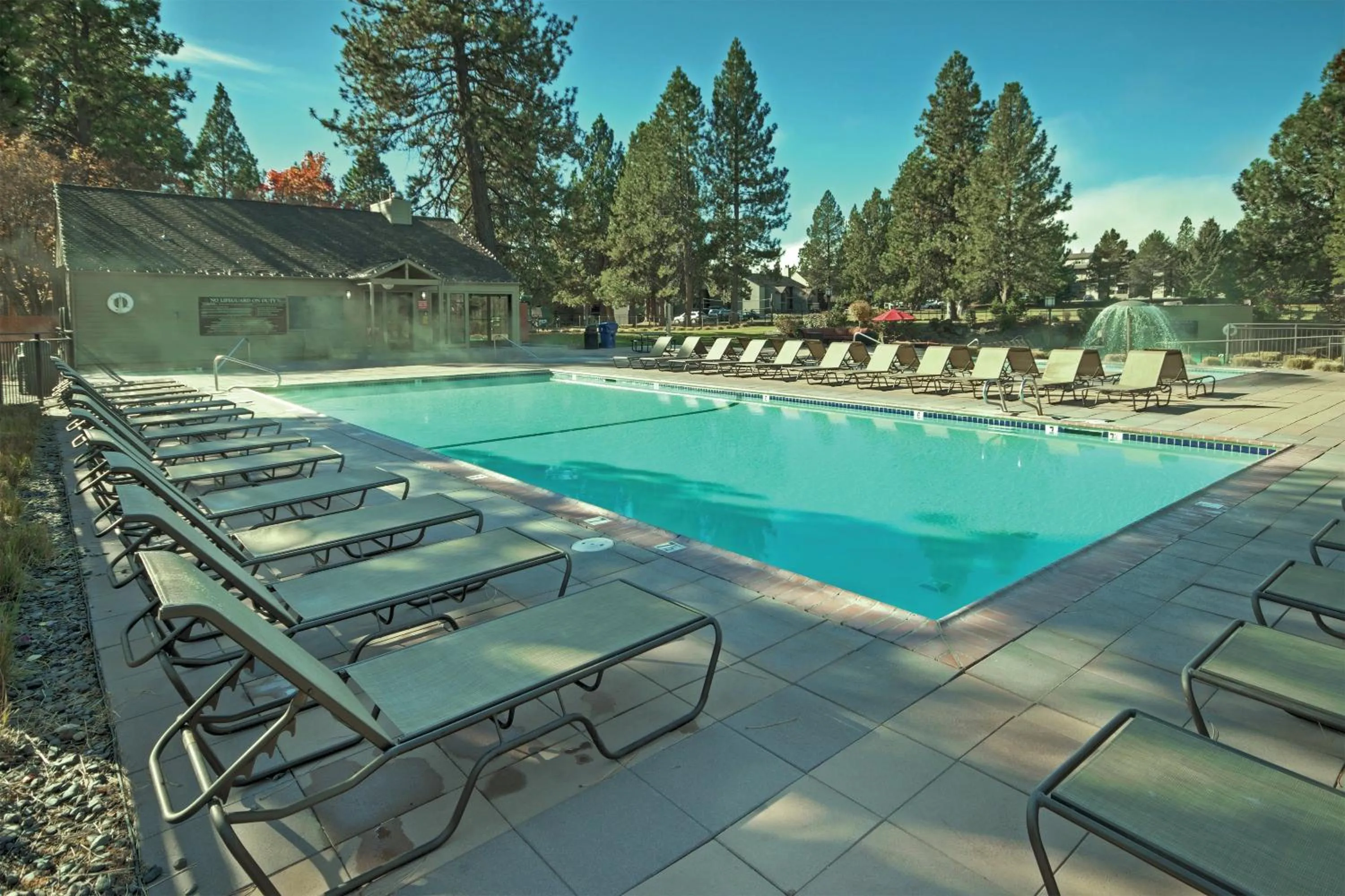 Swimming pool in Seventh Mountain Resort