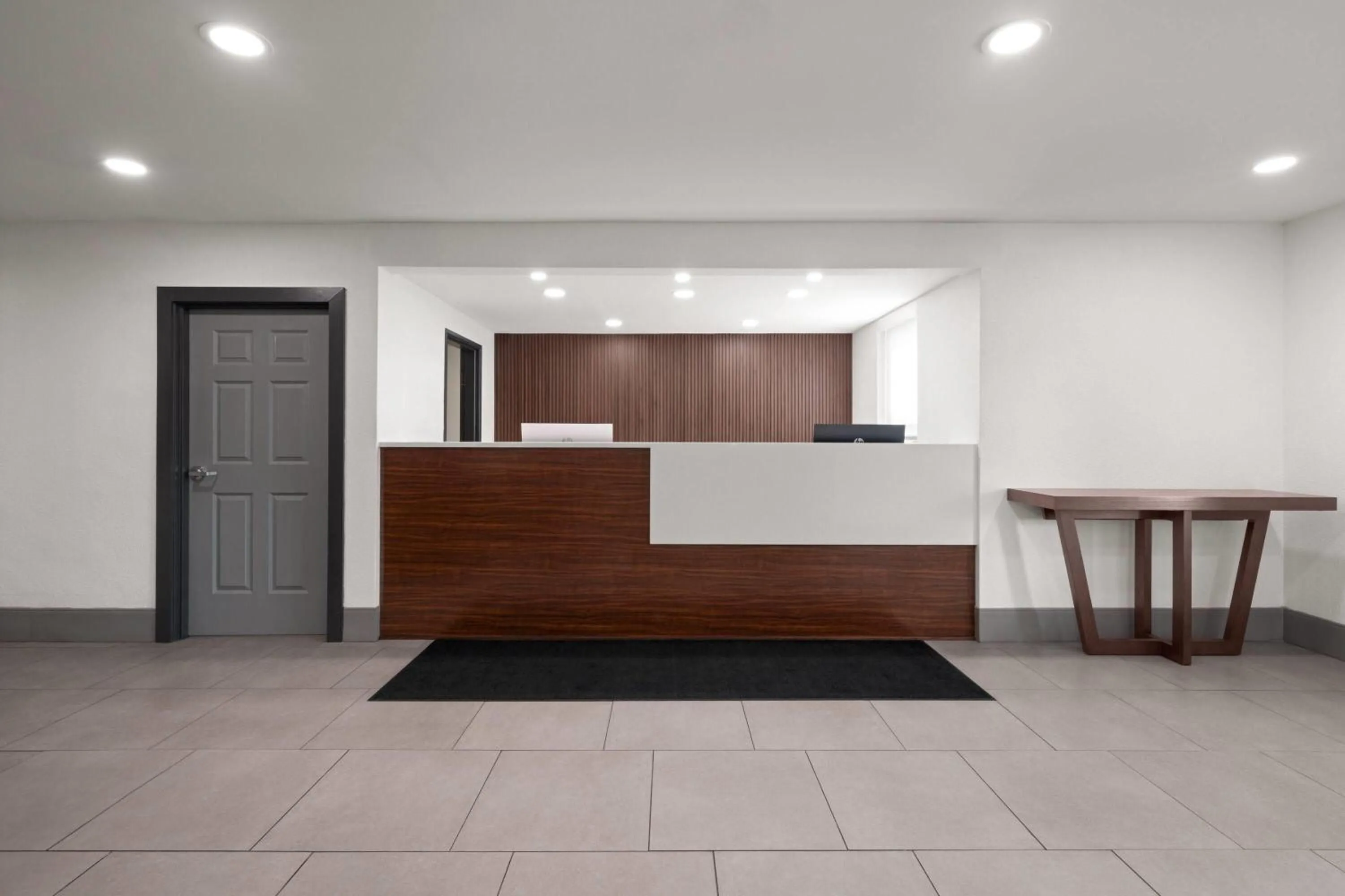 Lobby or reception in Wingate by Wyndham Matthews - Charlotte