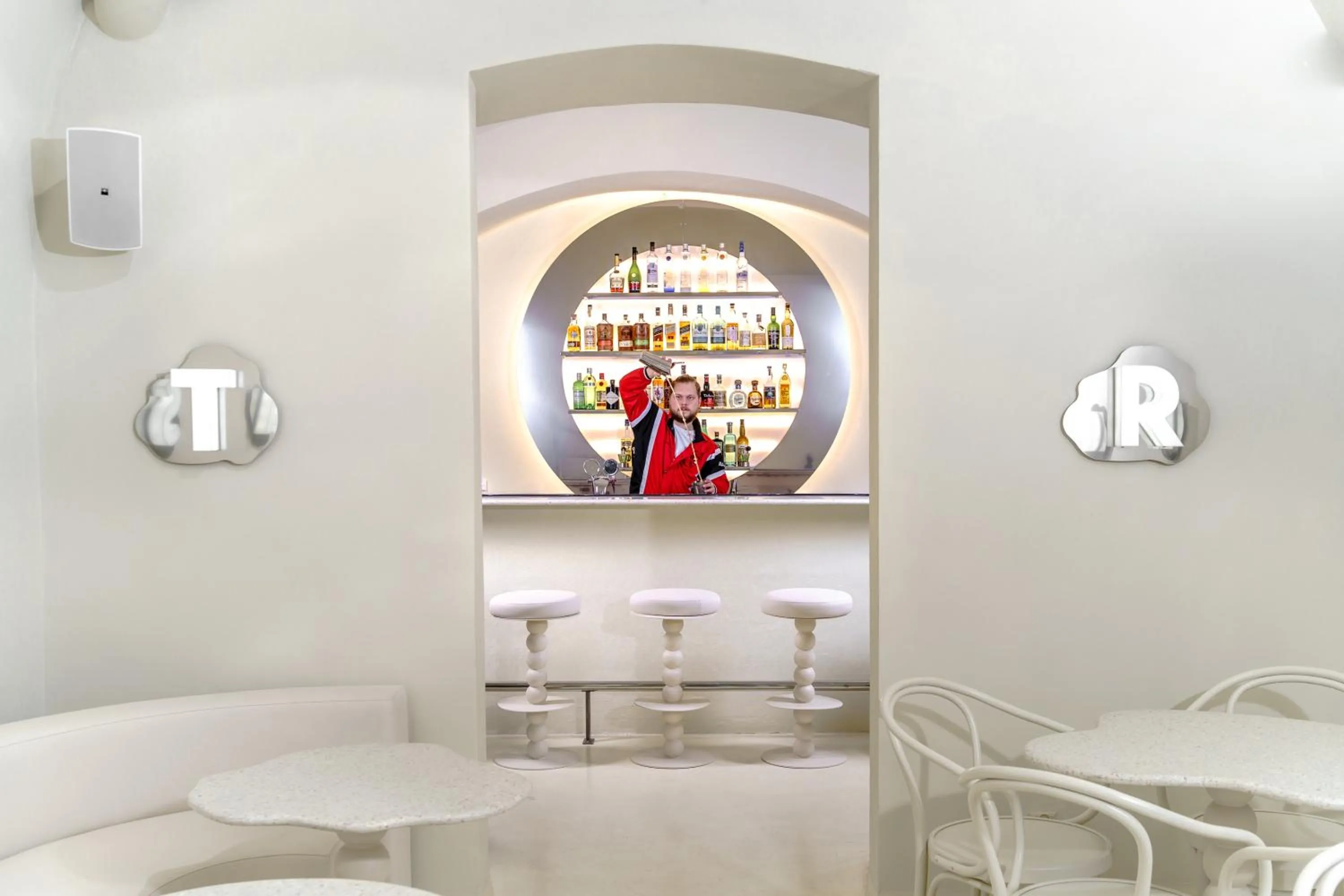 Restaurant/places to eat in Draggo House Rooms - Old Town