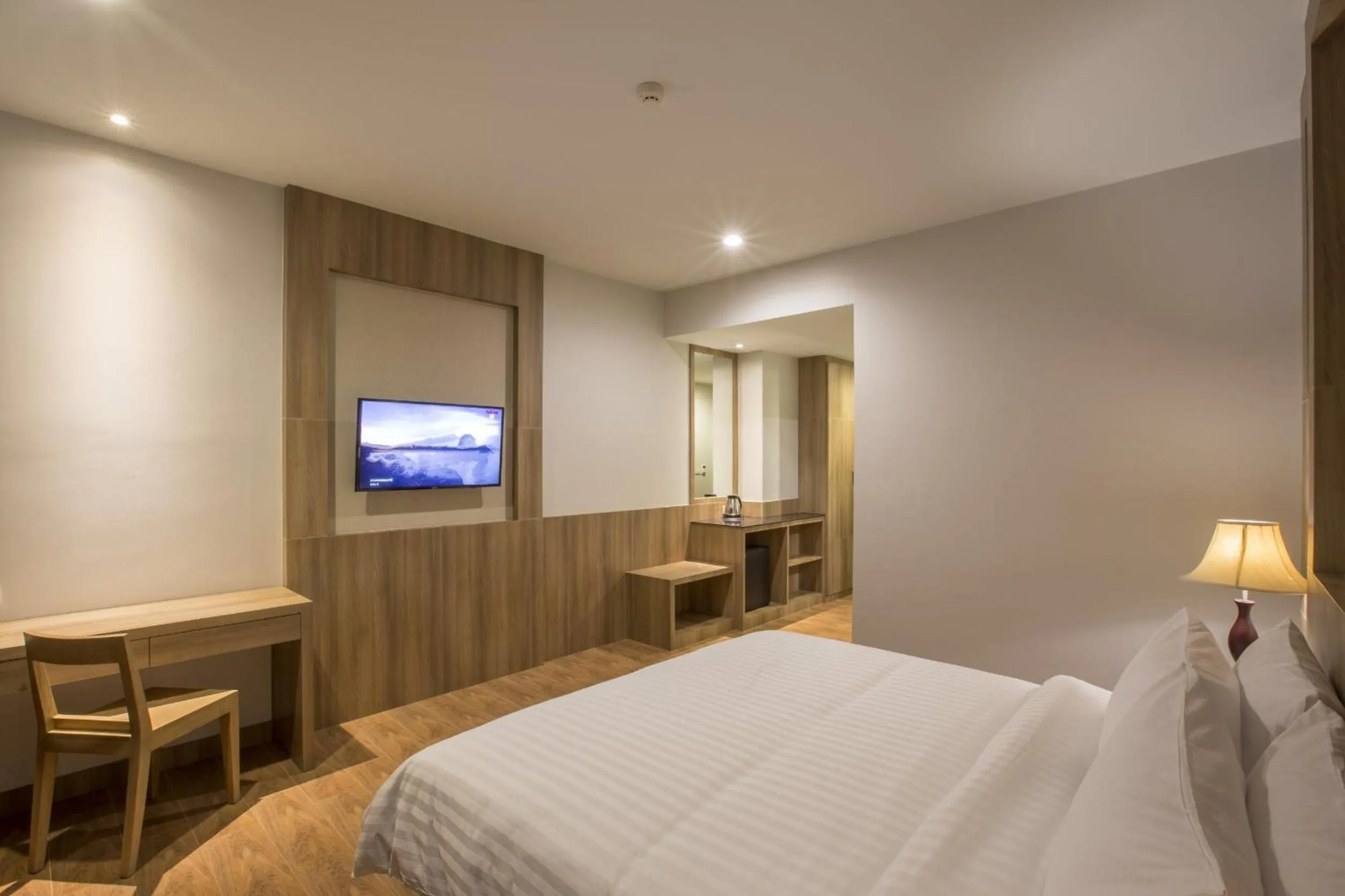 Photo of the whole room, Bed in Civilize Hotel