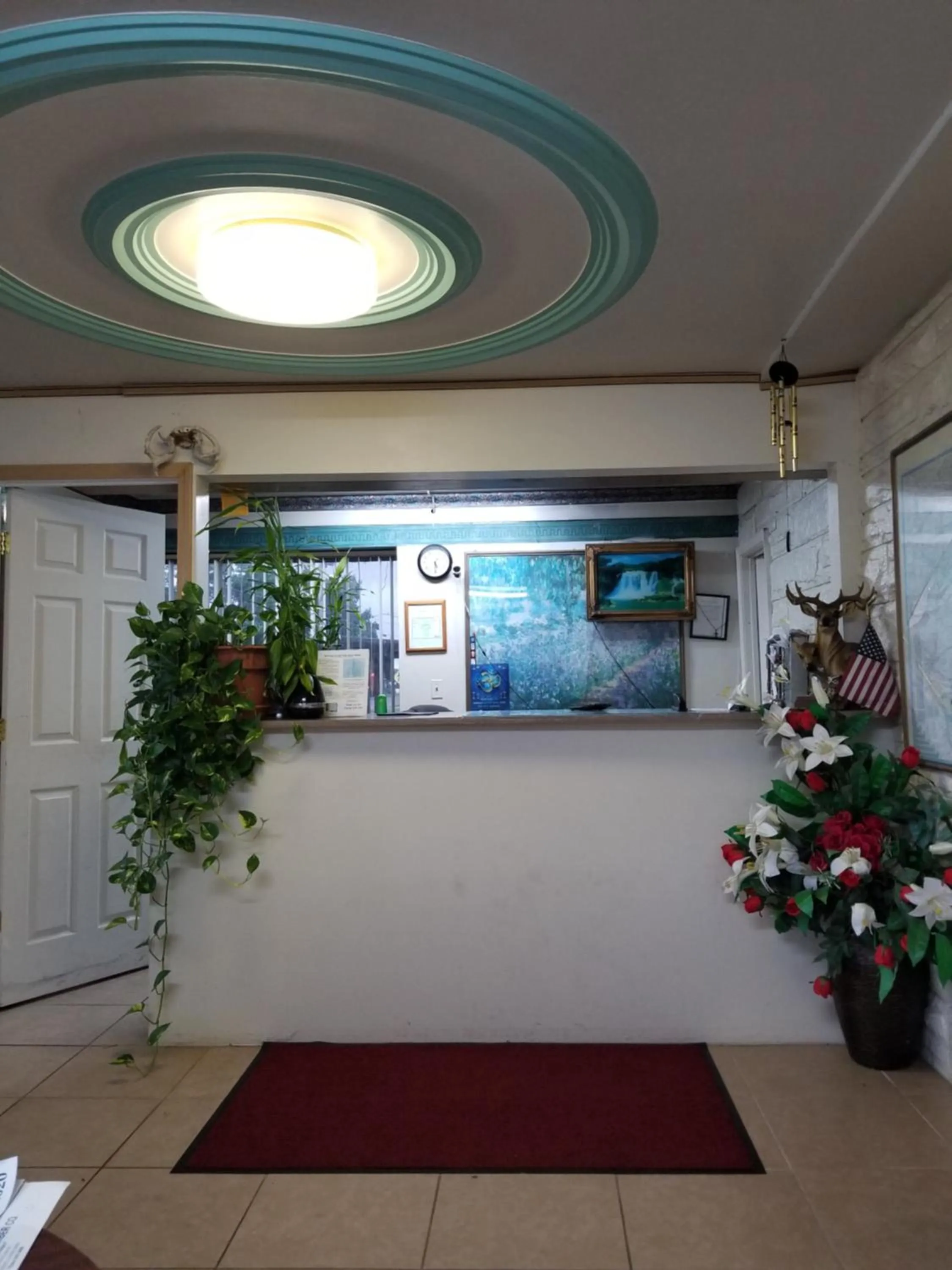 Facade/entrance in Gray Plaza Motel West Frankfort