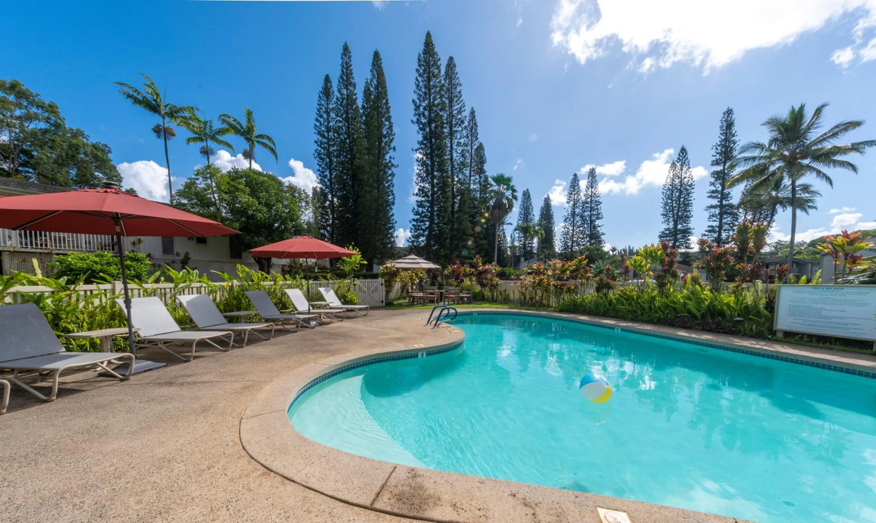 Pool view in Makai Club Resort