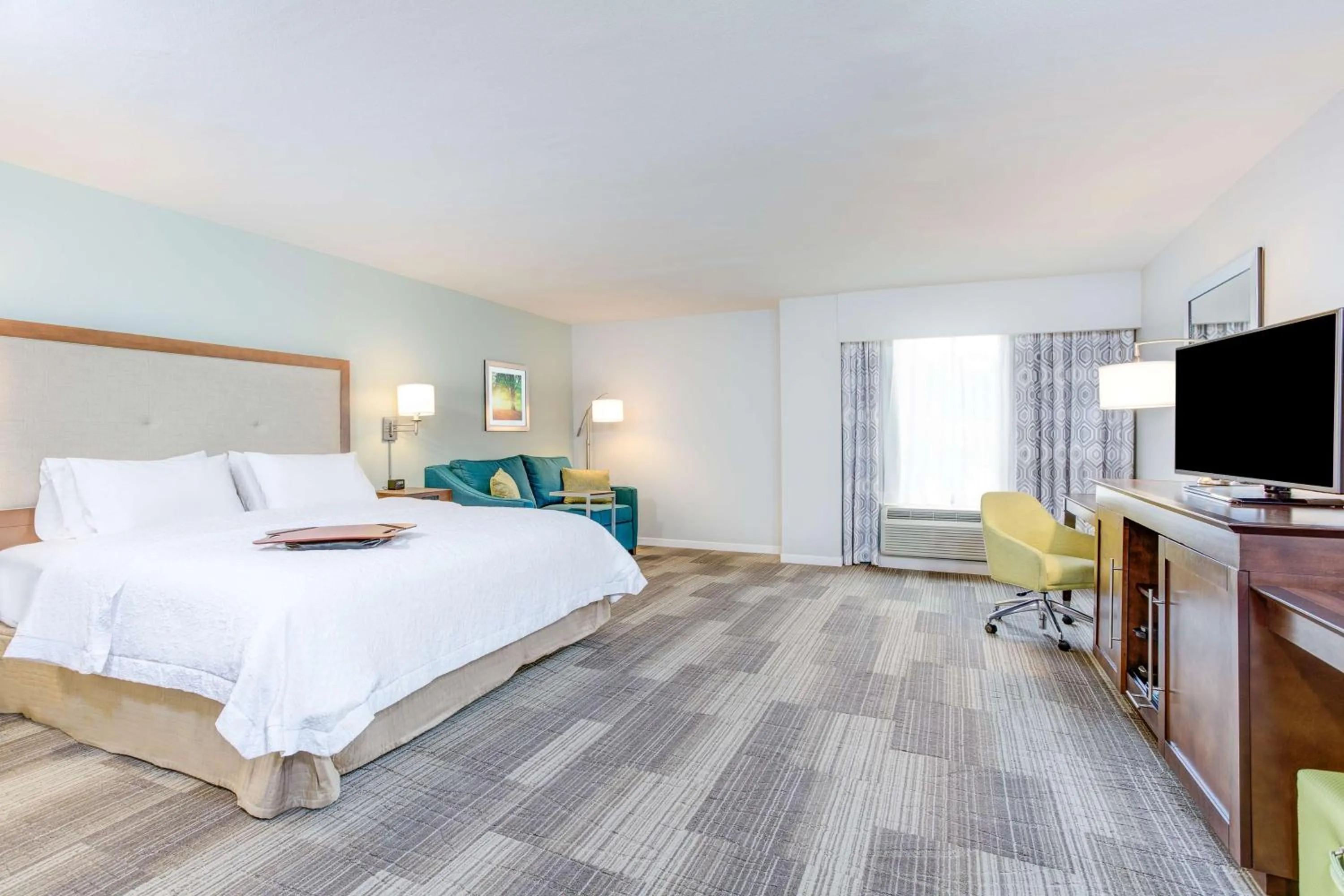 Bed in Hampton Inn Macon - I-475