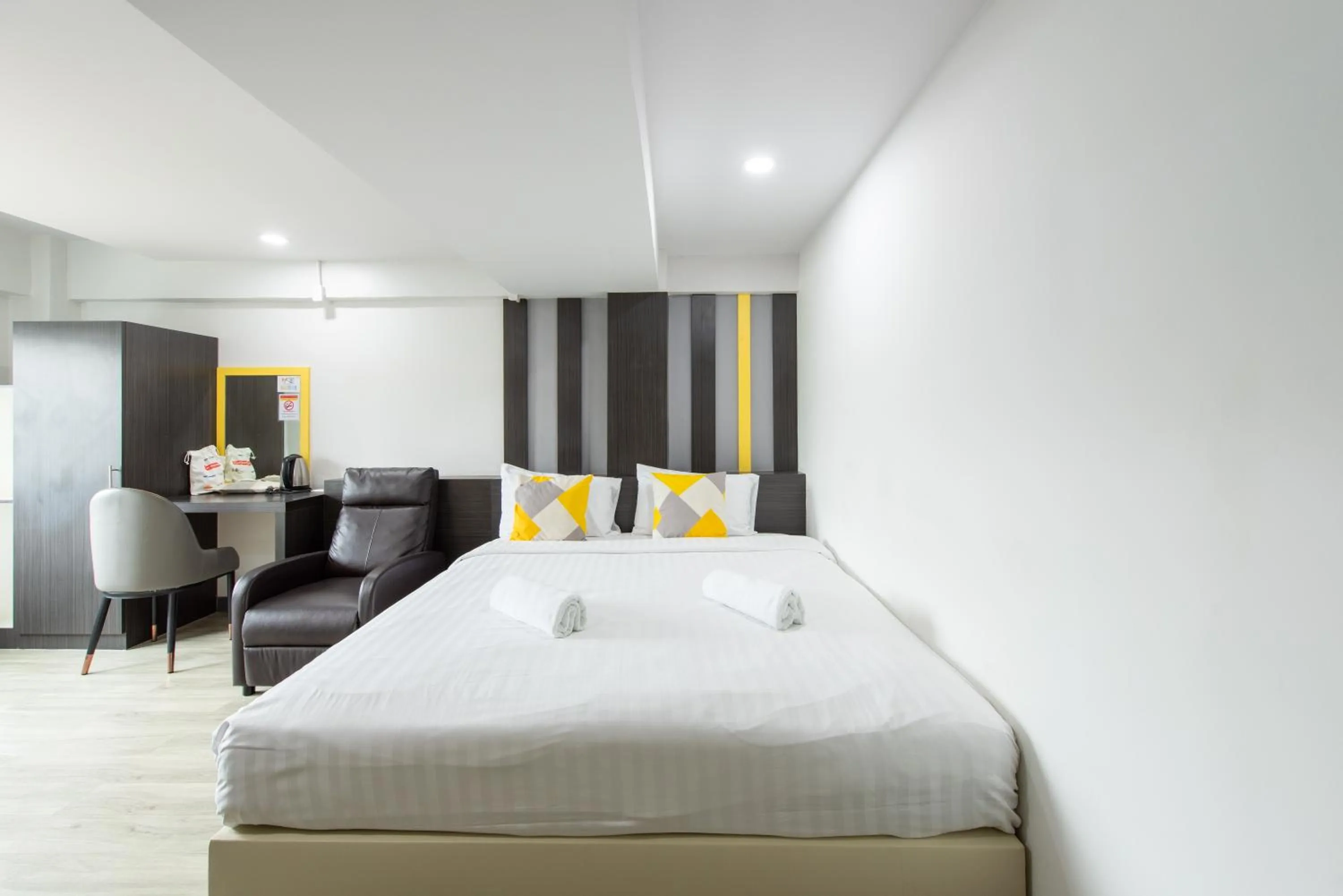 Bed in Riski Residence Bangbuathong