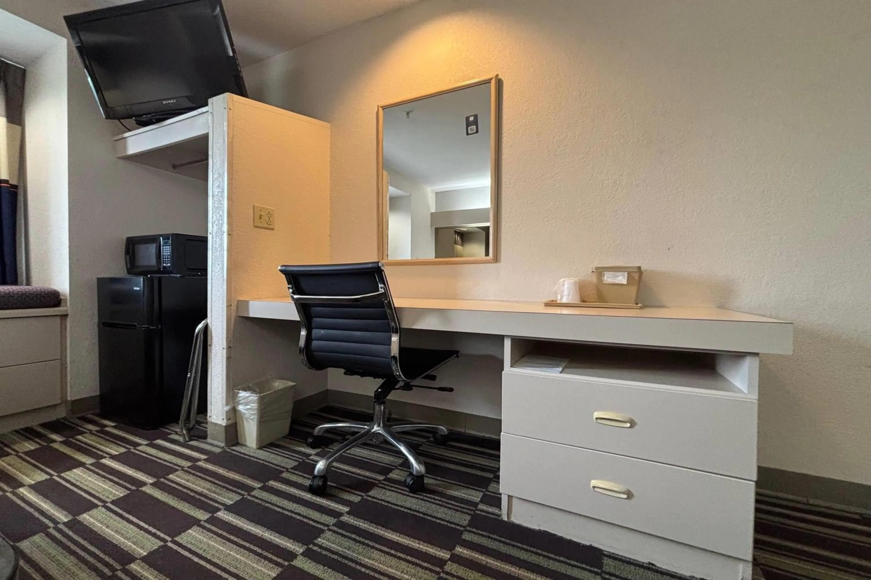 Photo of the whole room in Microtel Inn by Wyndham Champaign