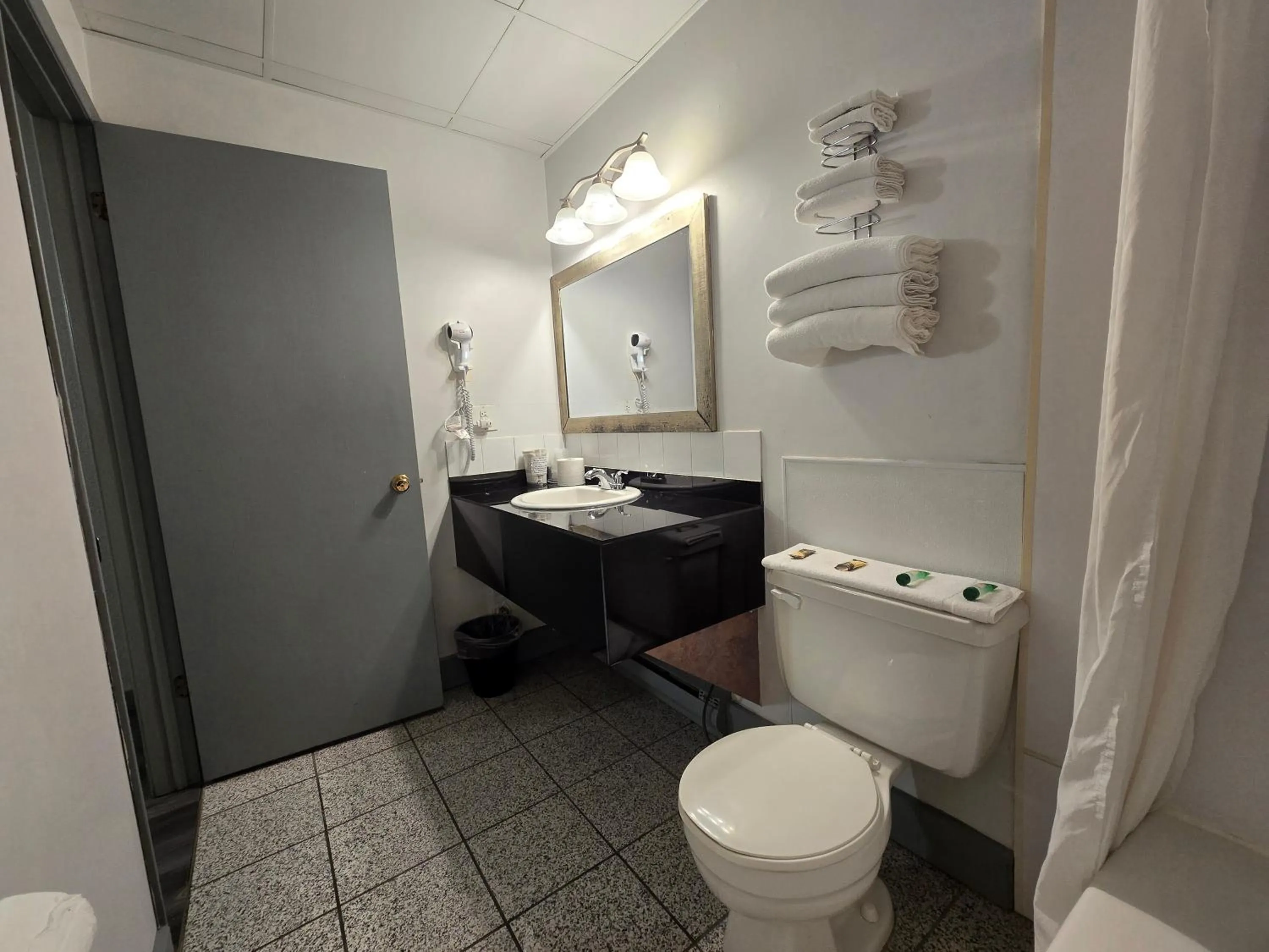 Bathroom in Alpine Inn