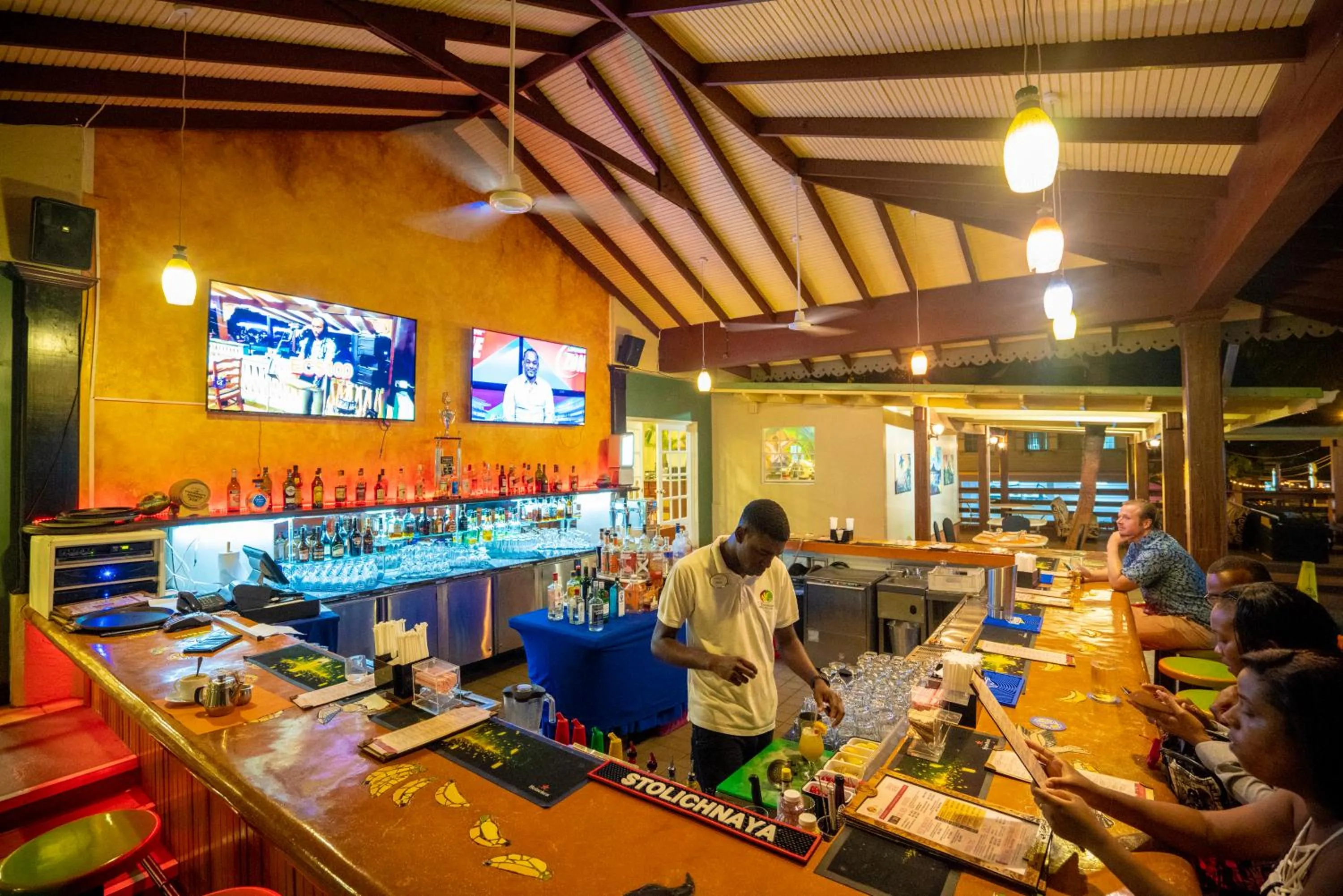 Lounge or bar in Coco Palm