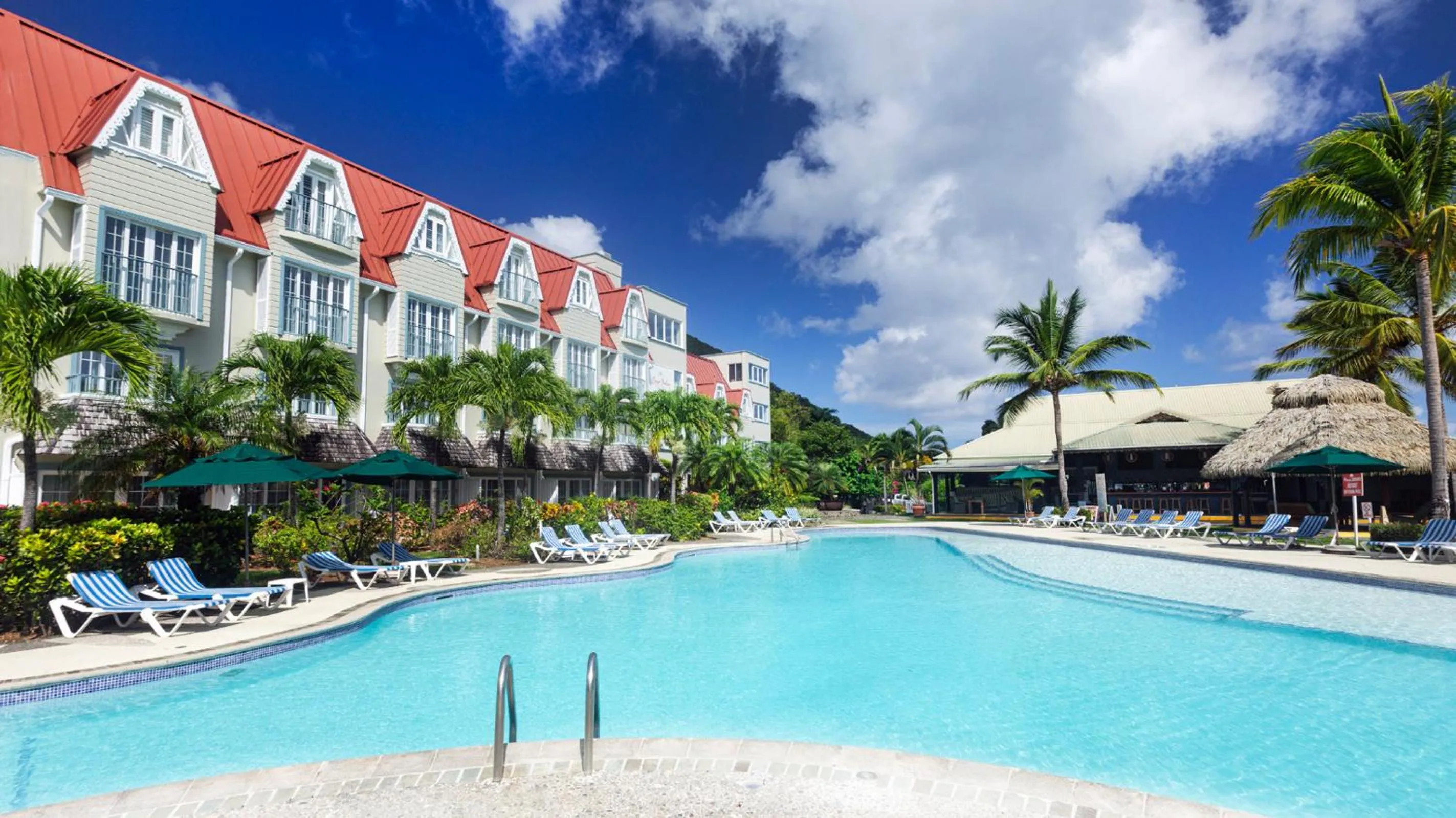 Swimming pool in Coco Palm
