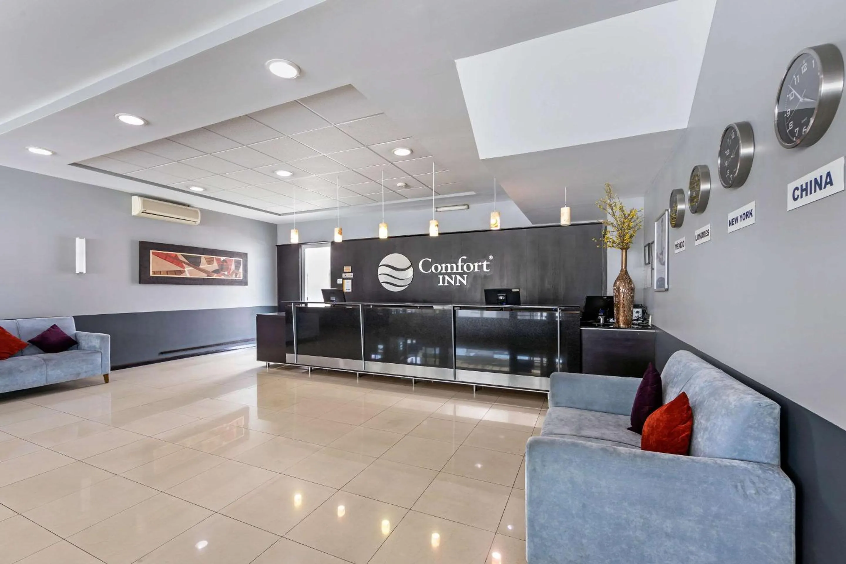 Lobby or reception in Comfort Inn Morelia