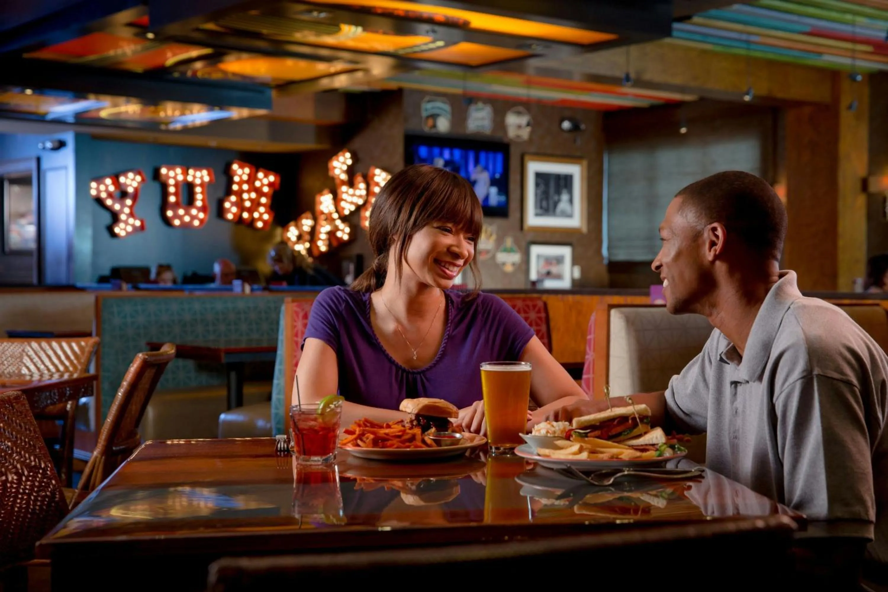 Restaurant/places to eat in The Inn at Opryland, A Gaylord Hotel