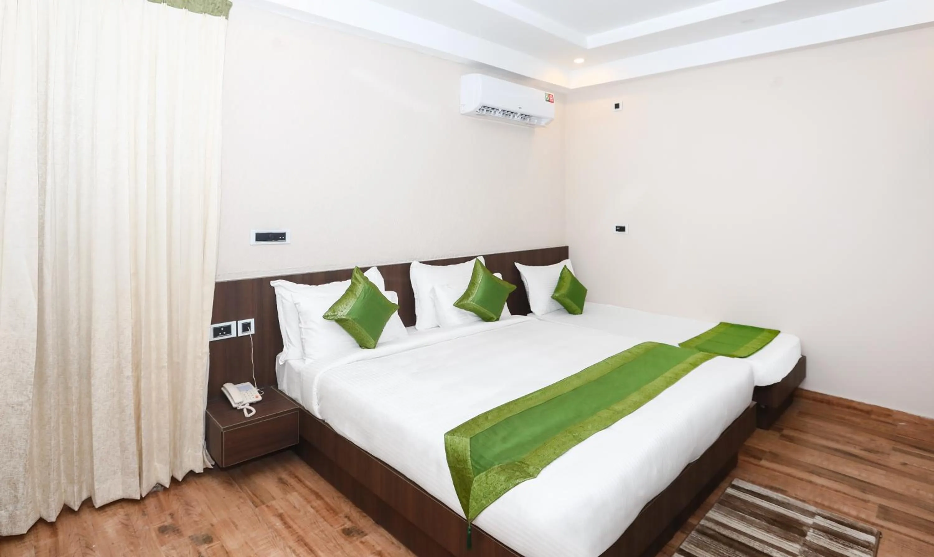 Bedroom, Bed in Treebo Durga Boji Grand, Gonikoppal Town