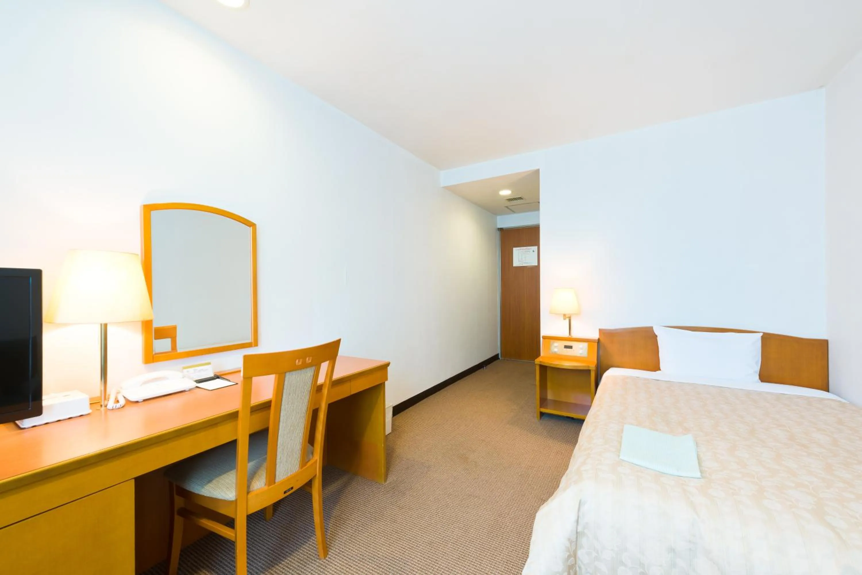 Photo of the whole room in ESCALE-YOKOHAMA