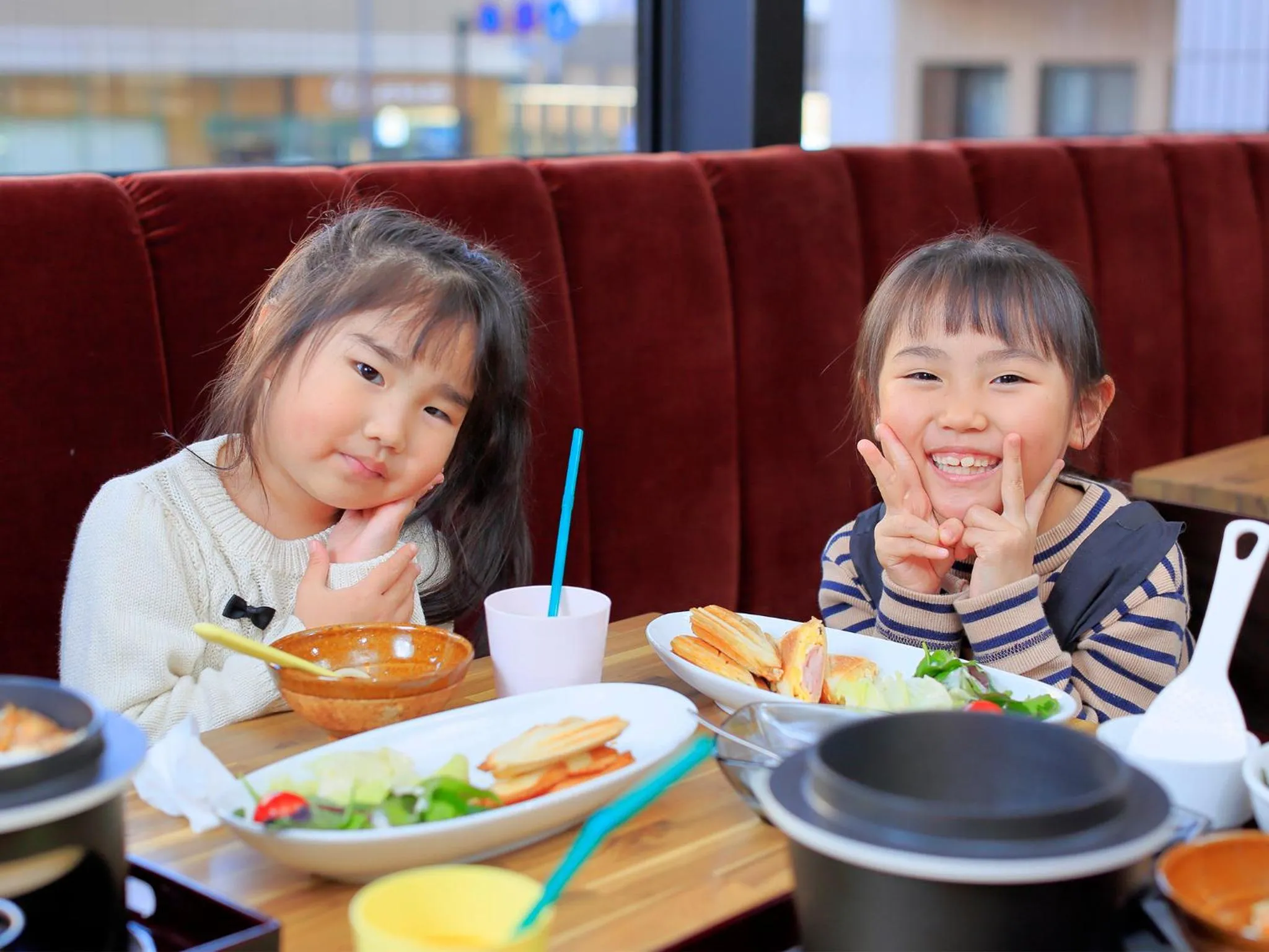 children in ESCALE-YOKOHAMA