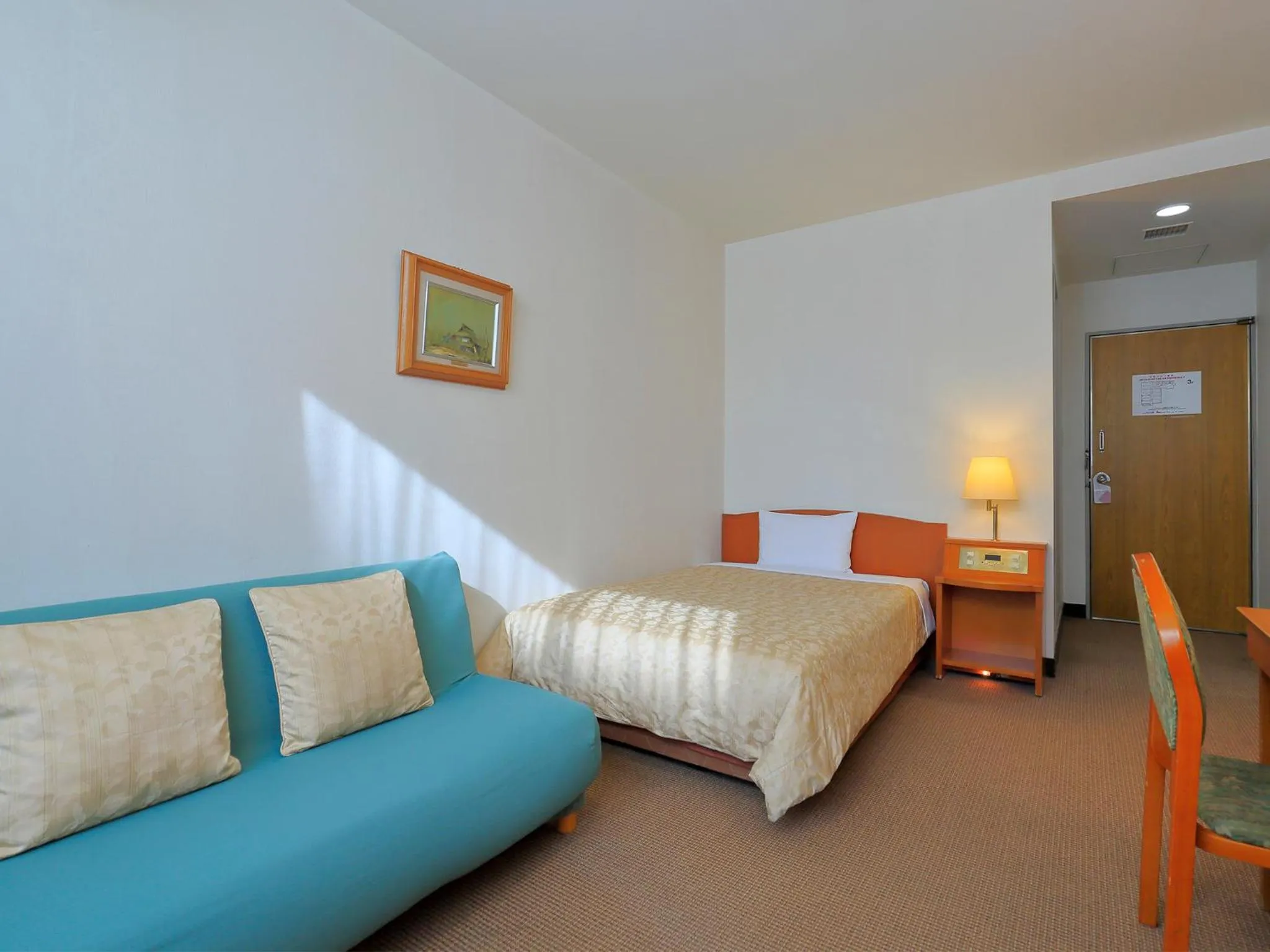 Photo of the whole room in ESCALE-YOKOHAMA