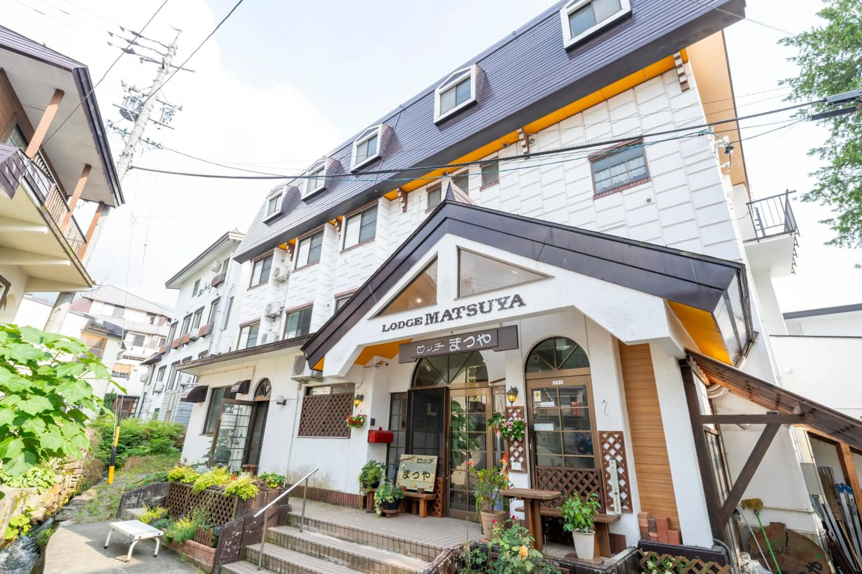 Property building in Lodge Matsuya