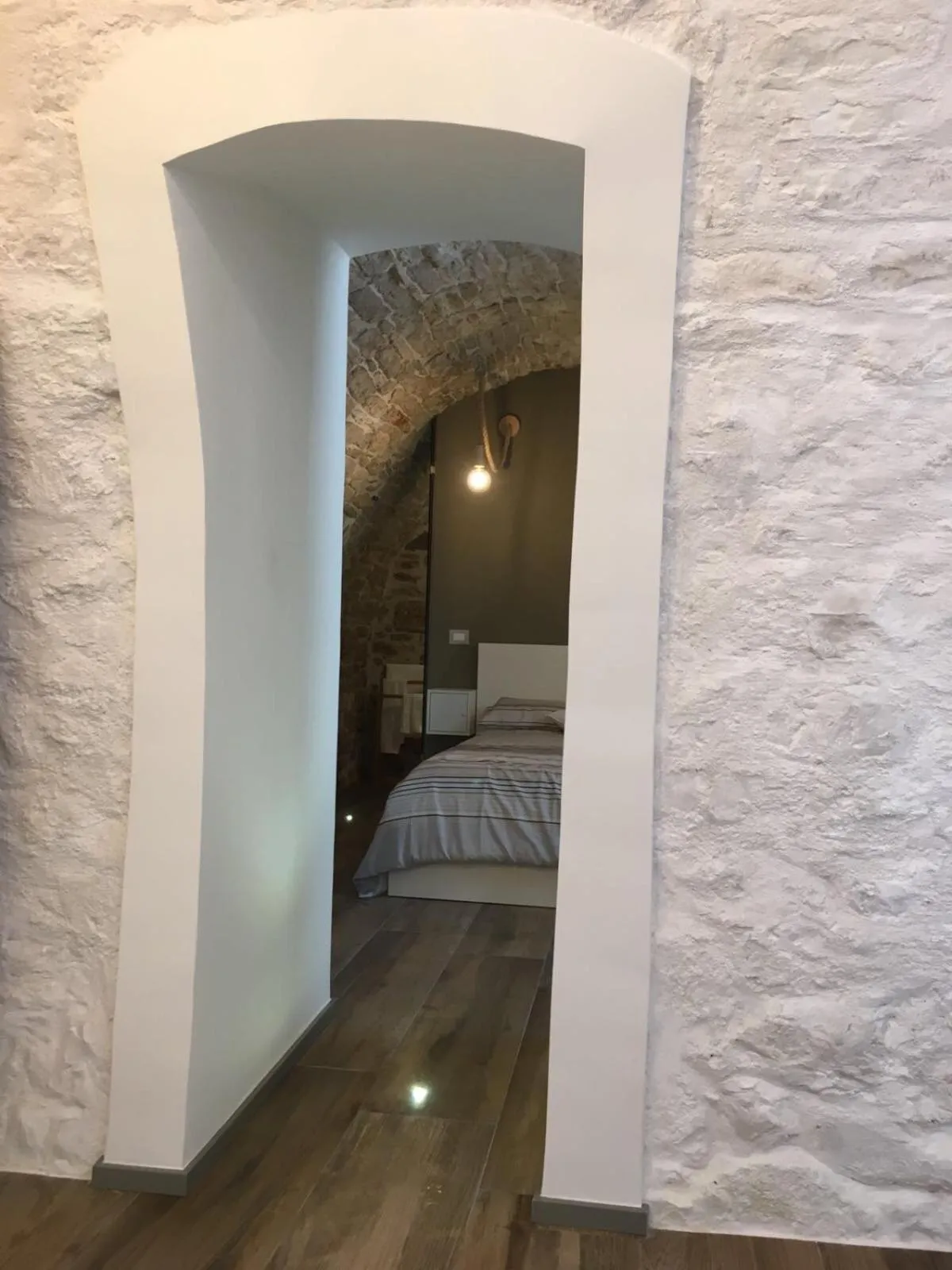 Photo of the whole room in L'ArChasetta Historic Apartments