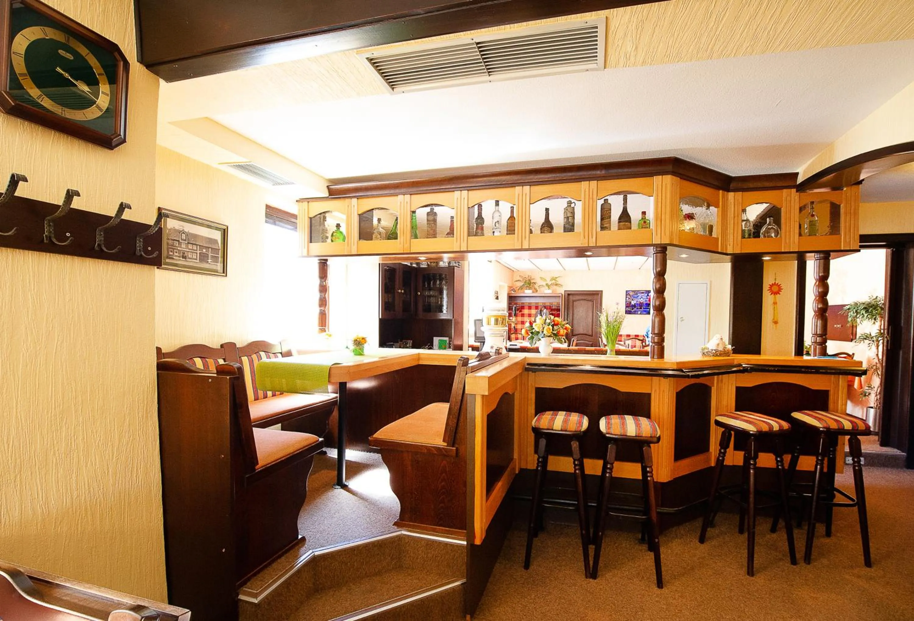 Restaurant/places to eat in Hotel Meyer