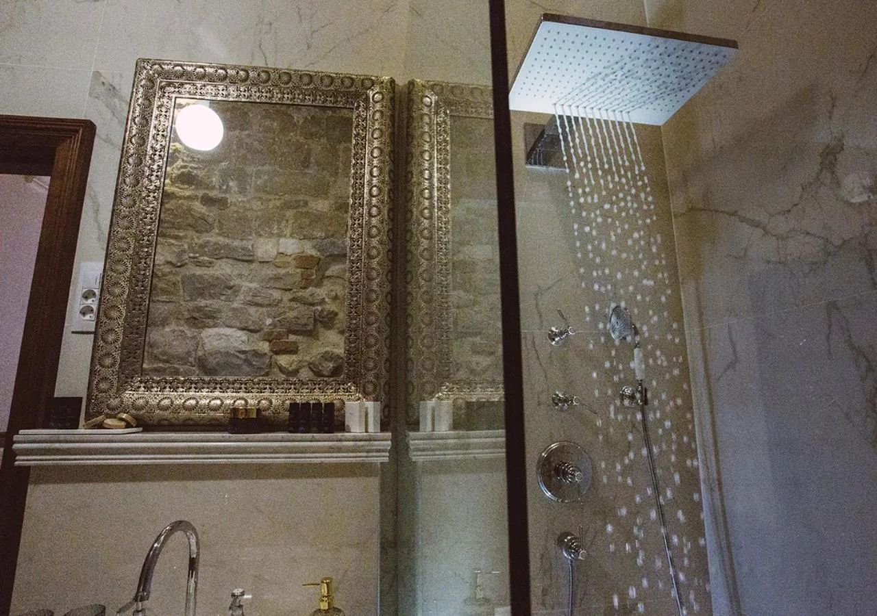 Bathroom in Heritage Hotel Cardo