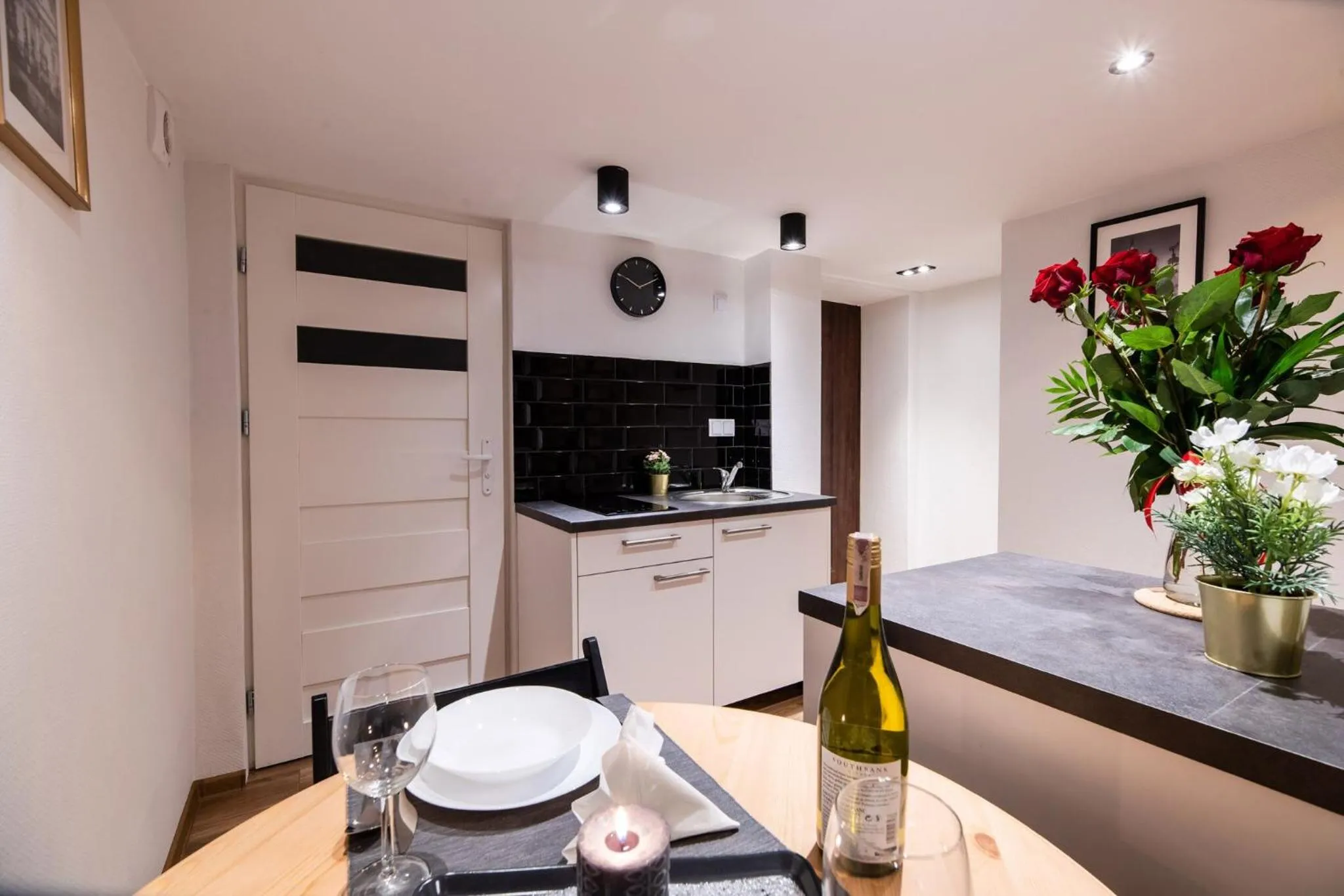 Photo of the whole room in DIETLA 99 APARTMENTS - IDEAL LOCATION - in the heart of Krakow