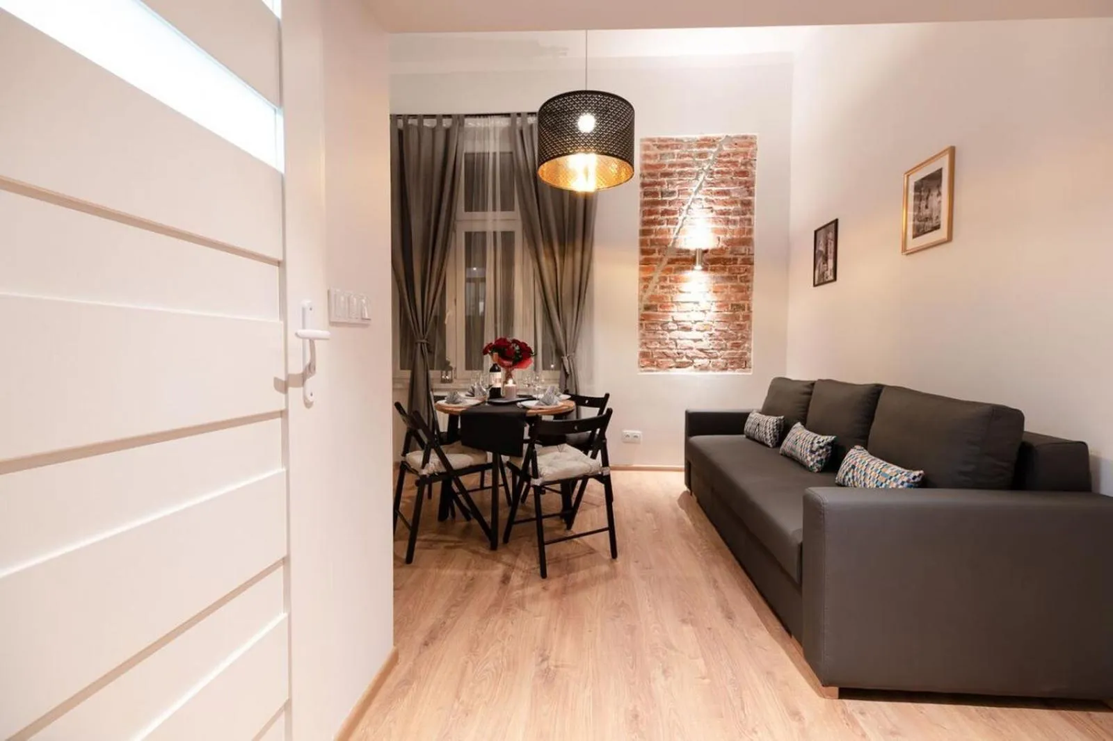 Photo of the whole room in DIETLA 99 APARTMENTS - IDEAL LOCATION - in the heart of Krakow