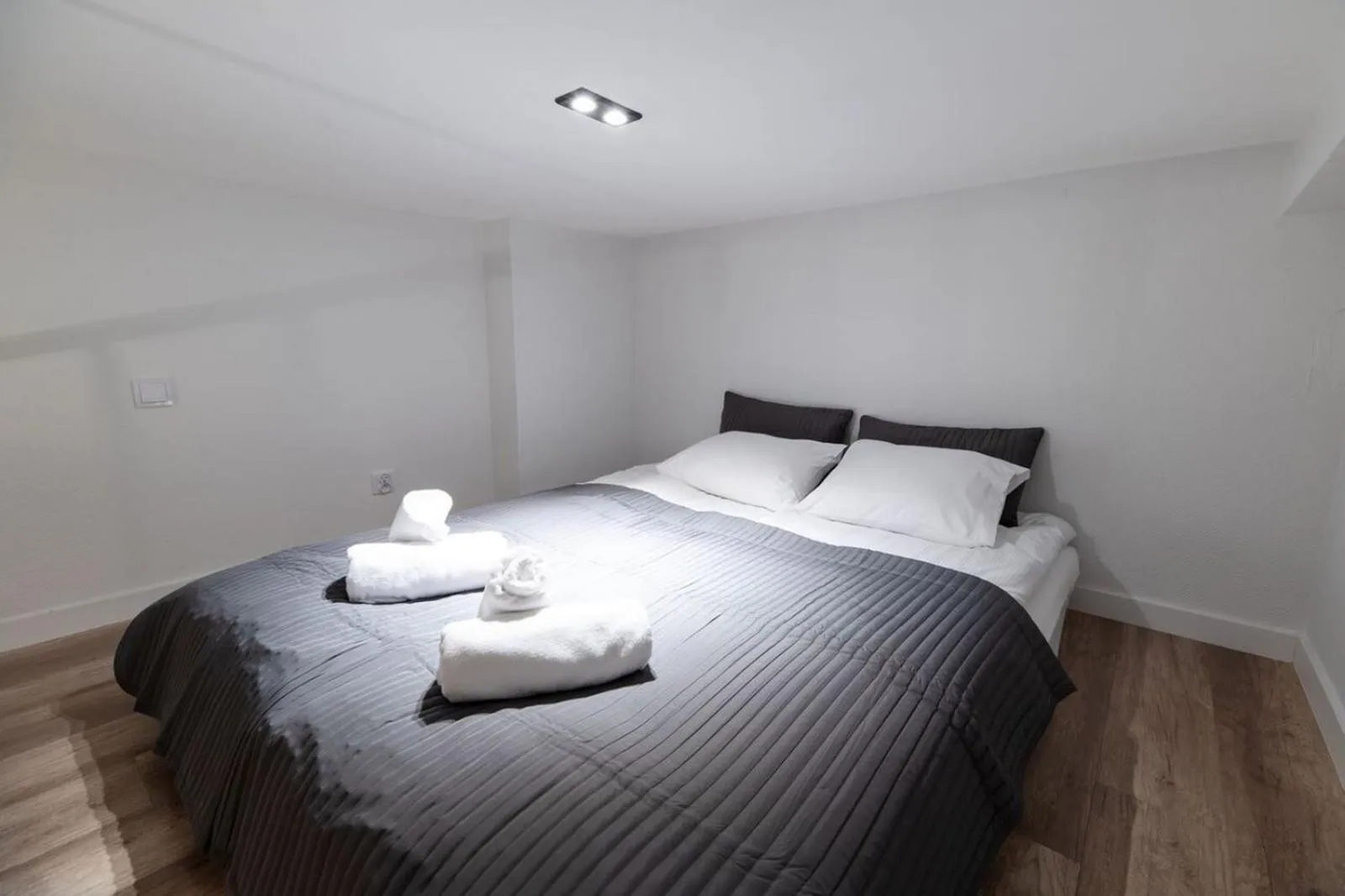 Bed in DIETLA 99 APARTMENTS - IDEAL LOCATION - in the heart of Krakow