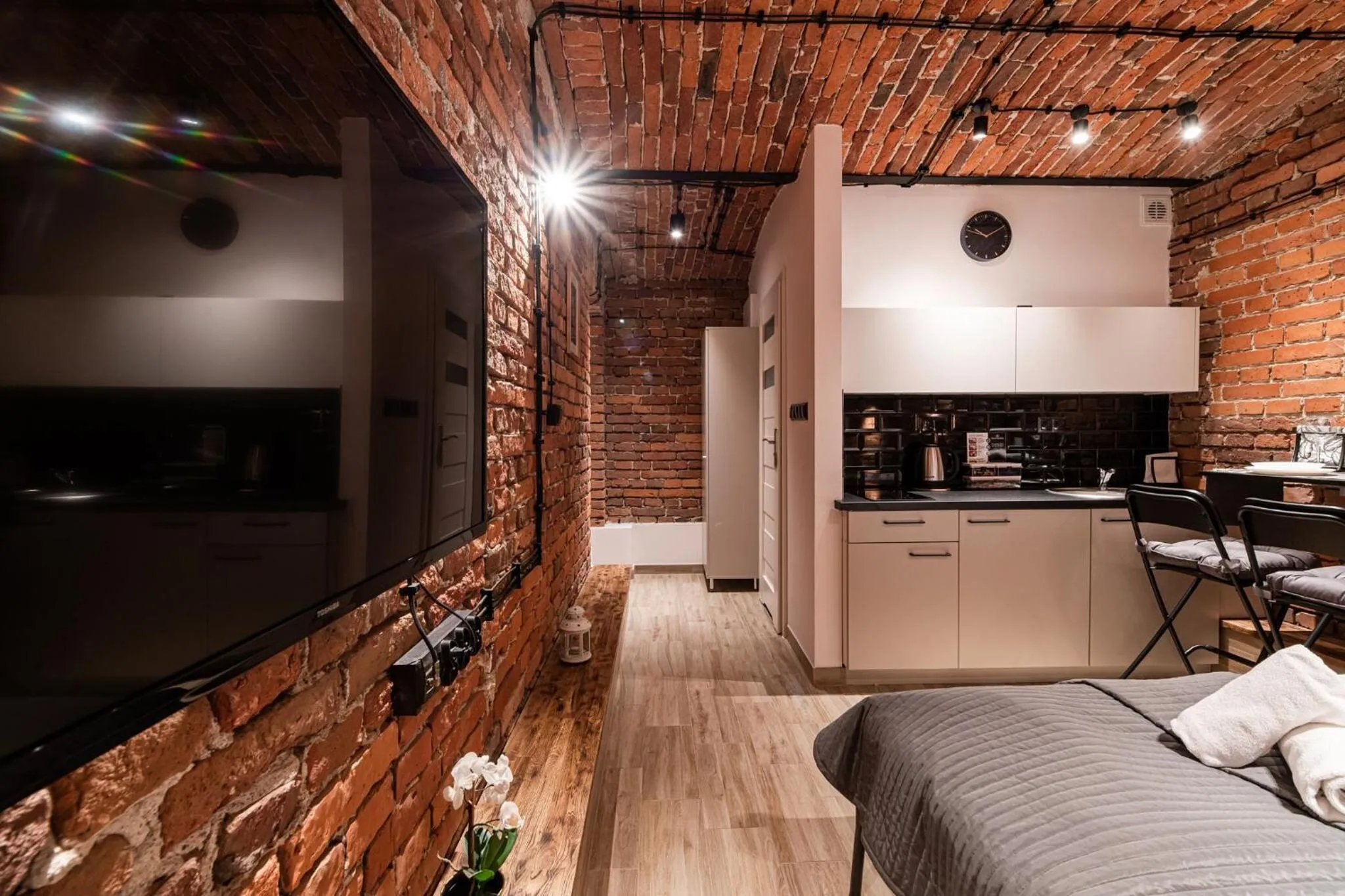 Kitchen or kitchenette in DIETLA 99 APARTMENTS - IDEAL LOCATION - in the heart of Krakow