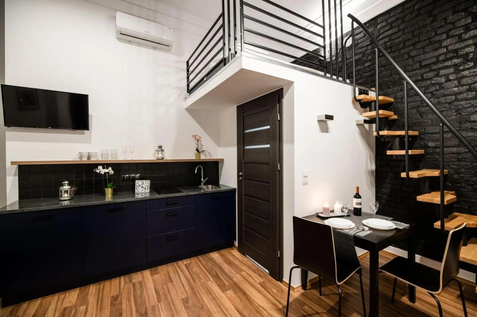 Kitchen or kitchenette in DIETLA 99 APARTMENTS - IDEAL LOCATION - in the heart of Krakow