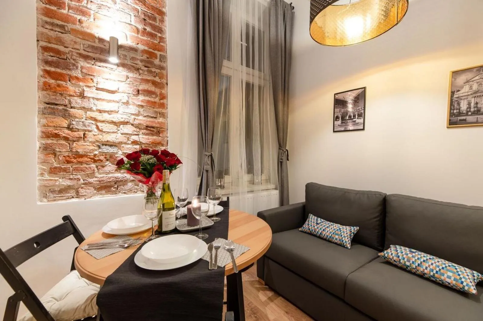 Photo of the whole room in DIETLA 99 APARTMENTS - IDEAL LOCATION - in the heart of Krakow
