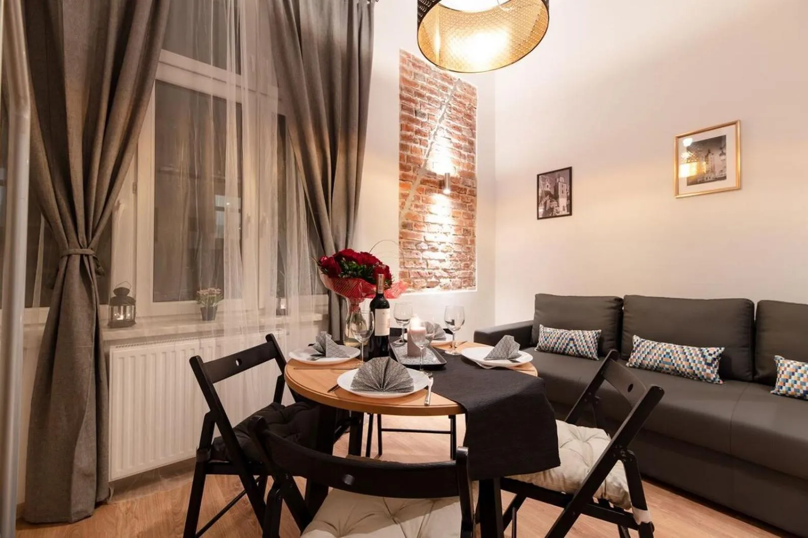 Photo of the whole room in DIETLA 99 APARTMENTS - IDEAL LOCATION - in the heart of Krakow