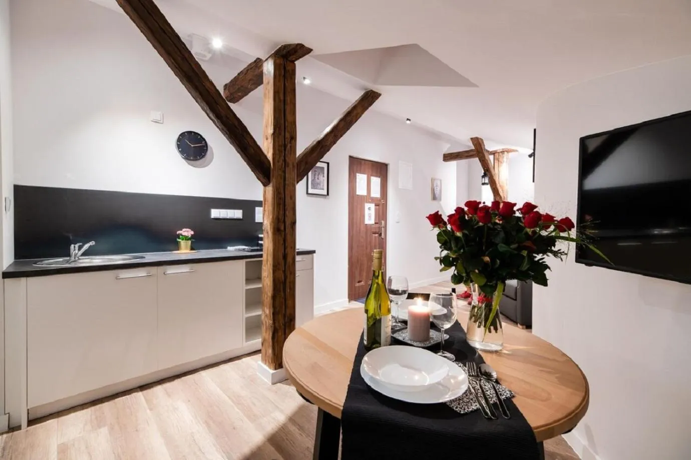 Photo of the whole room in DIETLA 99 APARTMENTS - IDEAL LOCATION - in the heart of Krakow