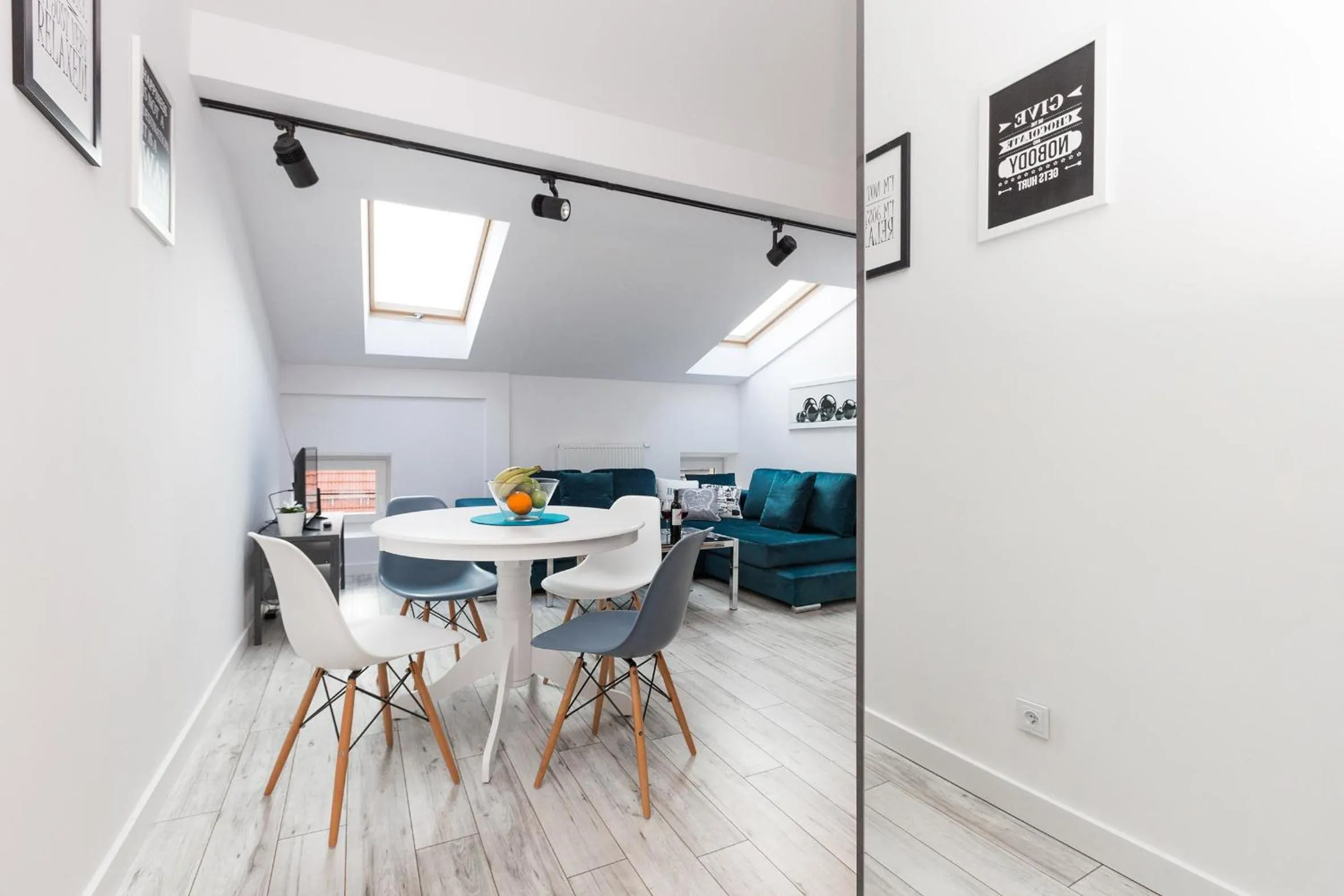 Living room in DIETLA 99 APARTMENTS - IDEAL LOCATION - in the heart of Krakow