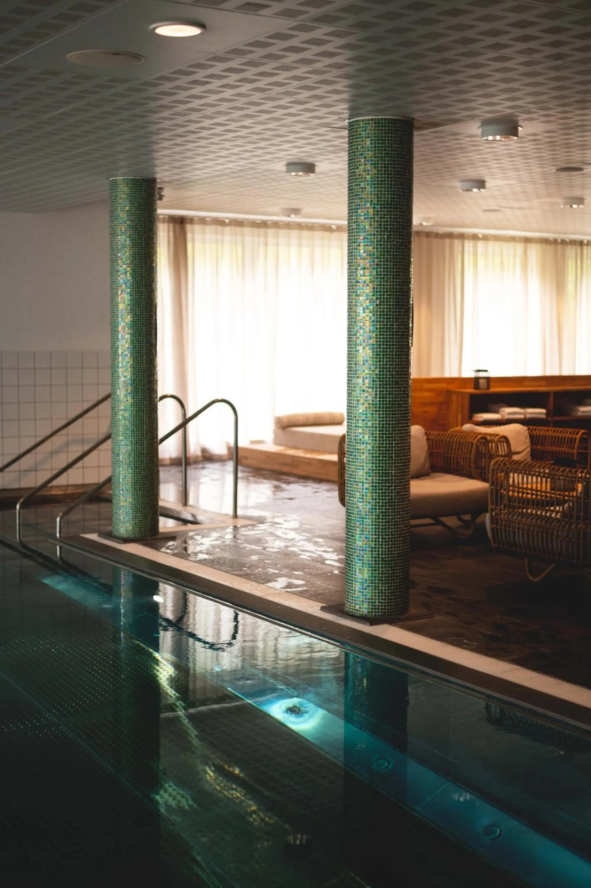 Swimming pool in Medlefors Hotell & Konferens