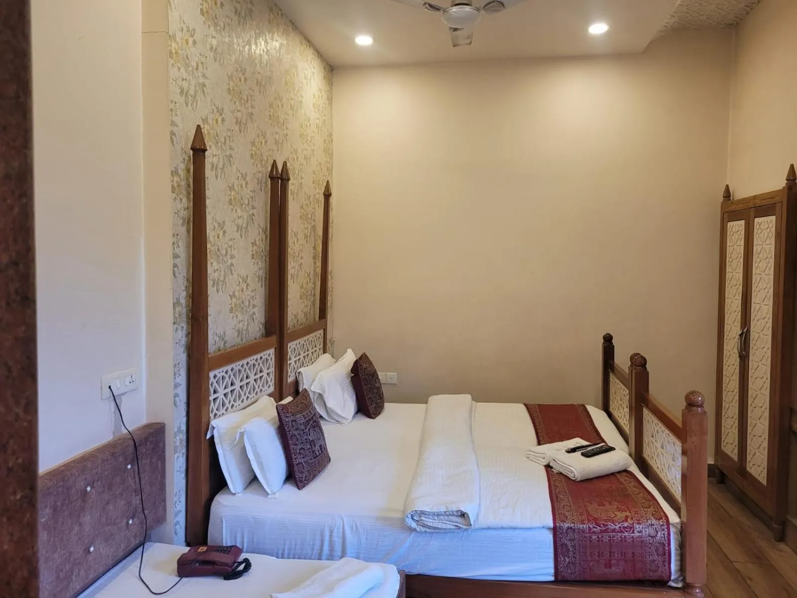 Decorative detail, Bed in Hotel Temple On Ganges