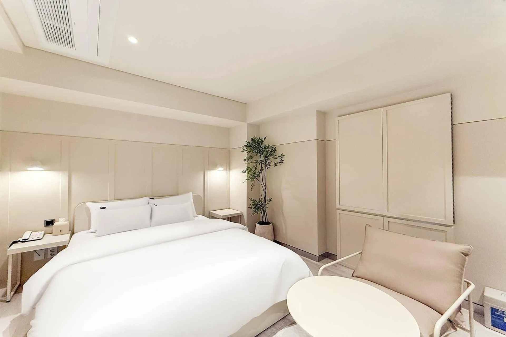 Bed in Sinchon Hotel GAEUL