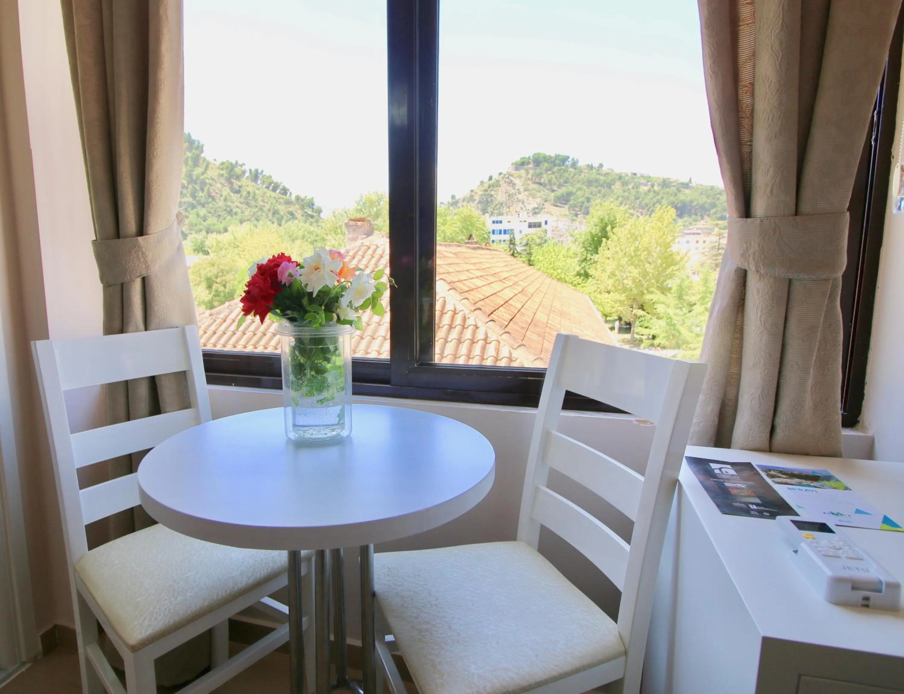 Dining area in Hotel Orestiada